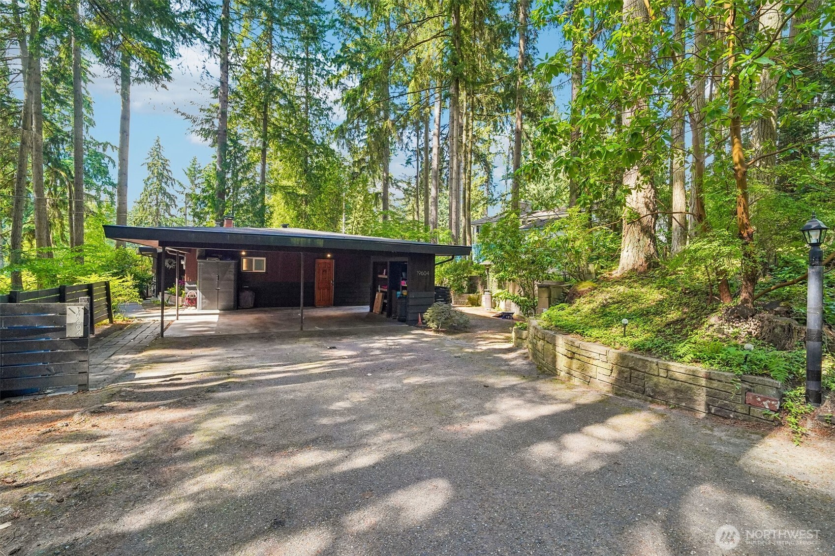 19604 10th Avenue Property Photo 2