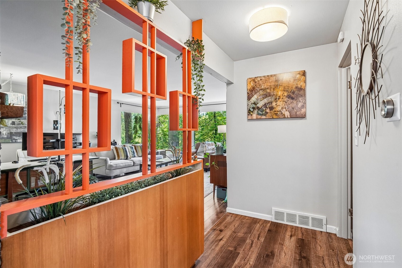 19604 10th Avenue Property Photo 4
