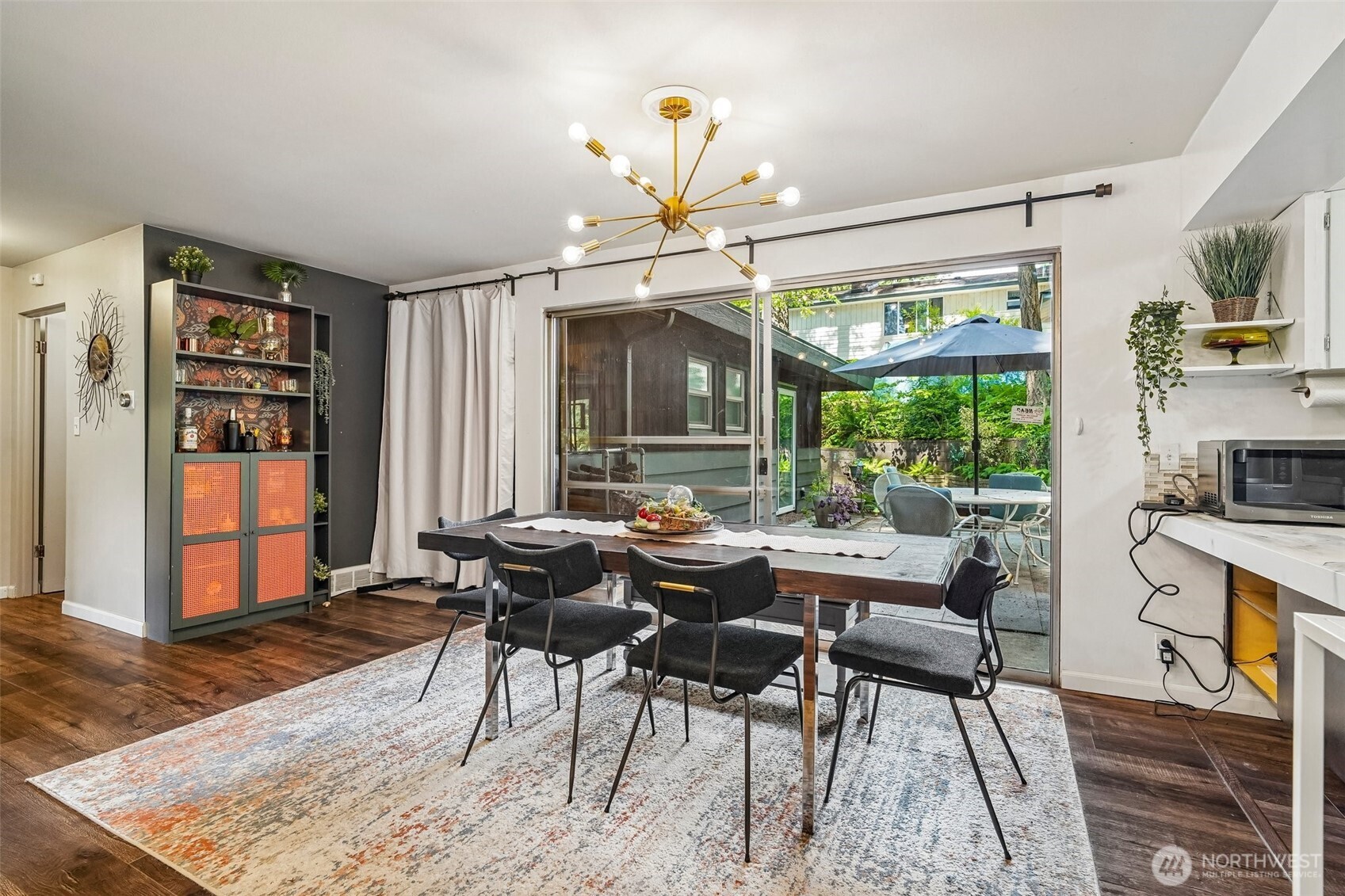 19604 10th Avenue Property Photo 8