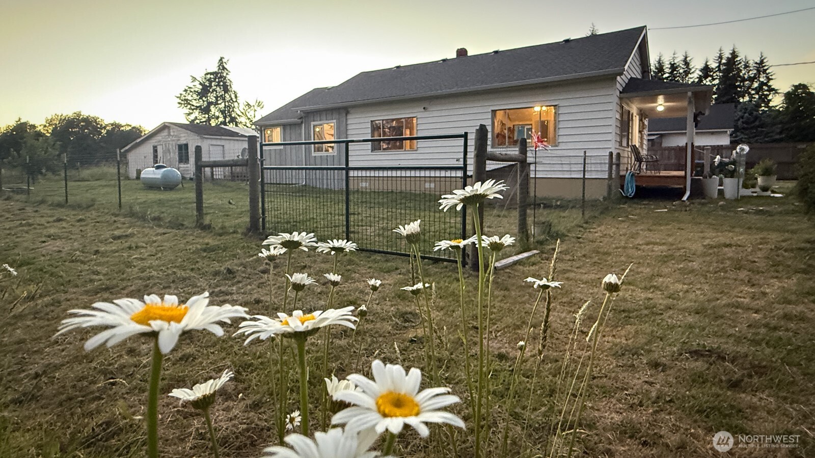 16743 Bucoda Highway Property Photo 3