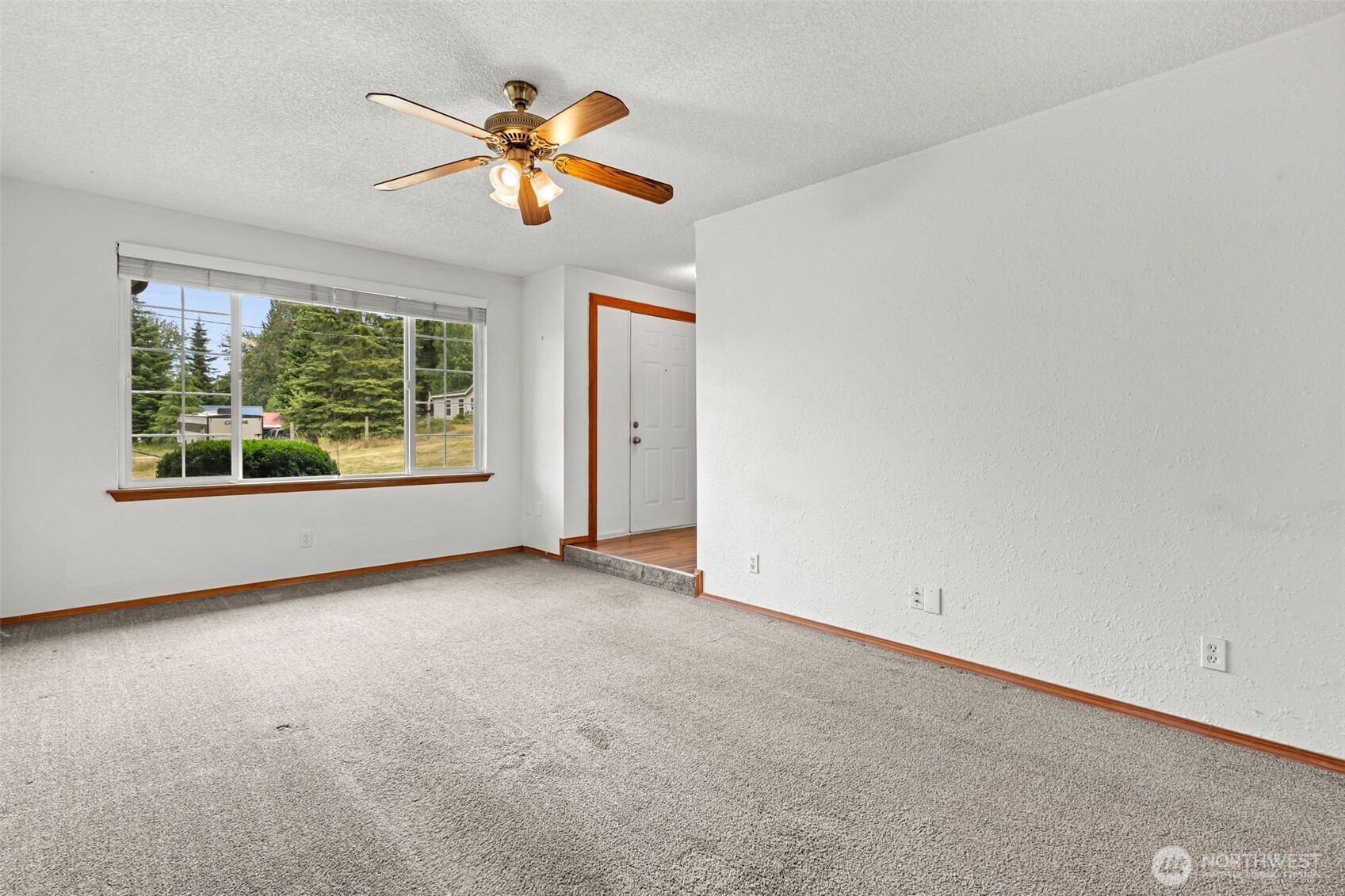30517 -19 Webster Road Property Photo 13