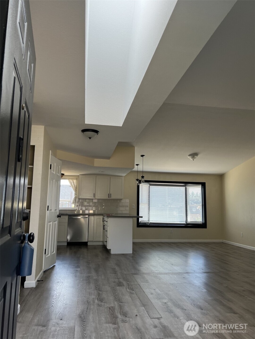 1124 Pinedrop Loop Property Photo 2