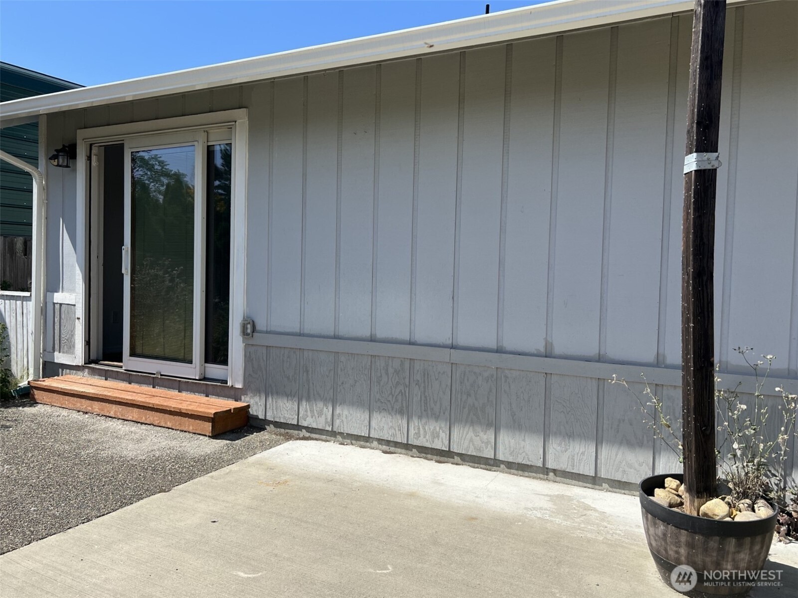 1124 Pinedrop Loop Property Photo 18