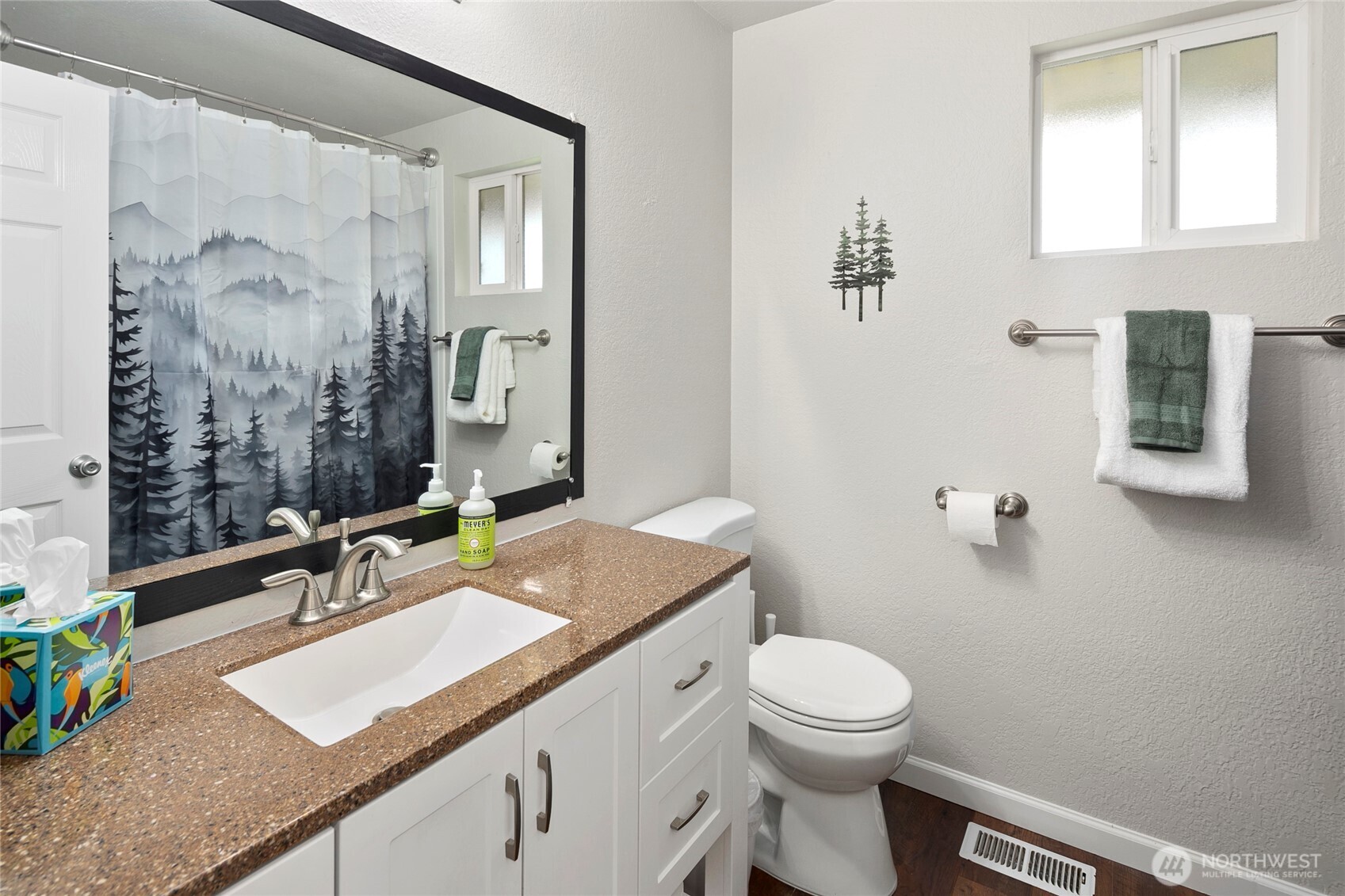 5506 64th Street Property Photo 9