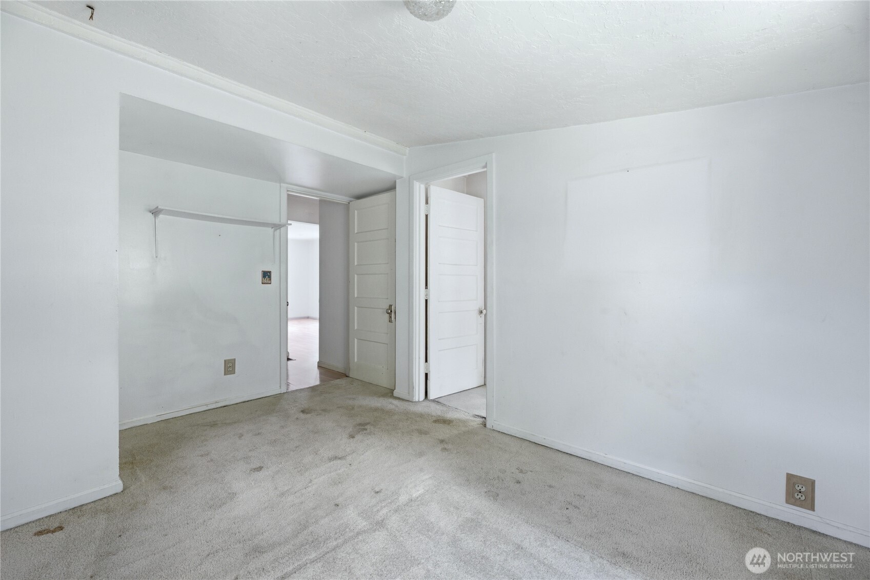 1911 E 72nd Street Property Photo 20