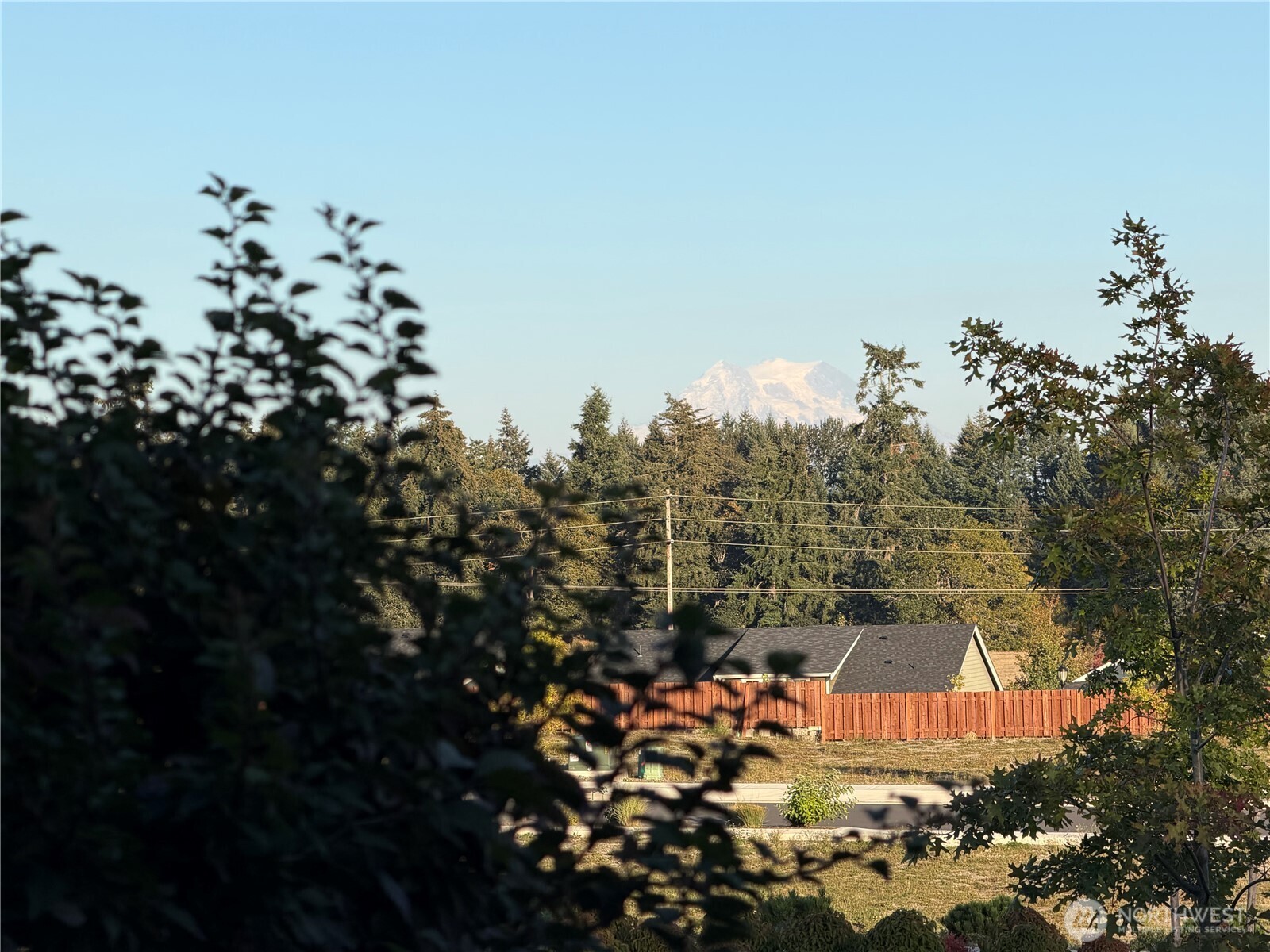 2835 Arrowroot Loop Property Photo 5