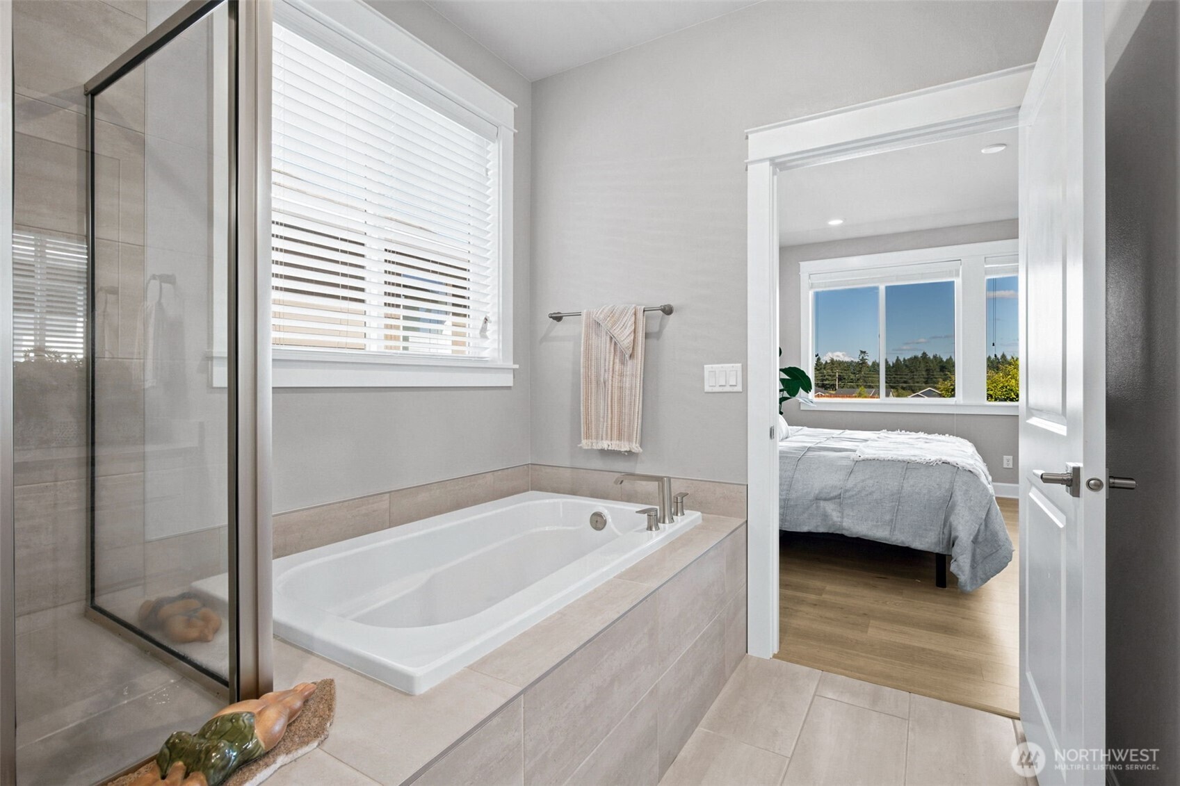 2835 Arrowroot Loop Property Photo 31