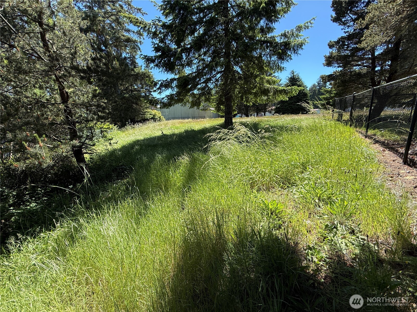21850 V Lane Property Photo 14