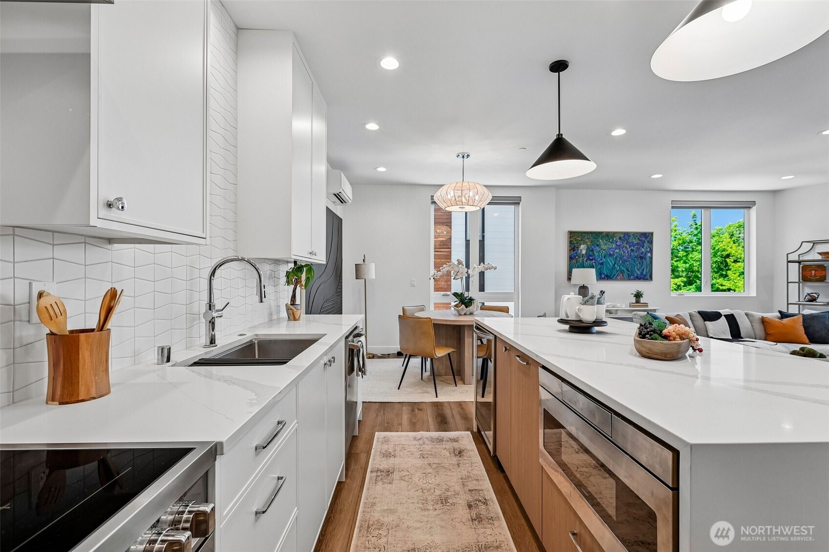 117 6th Street E Property Photo 10