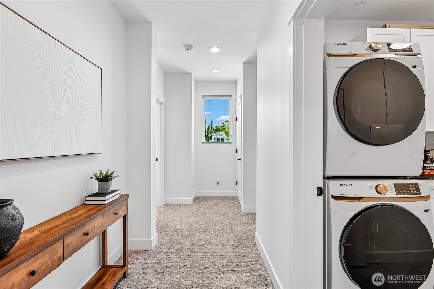 117 6th Street E Property Photo 17