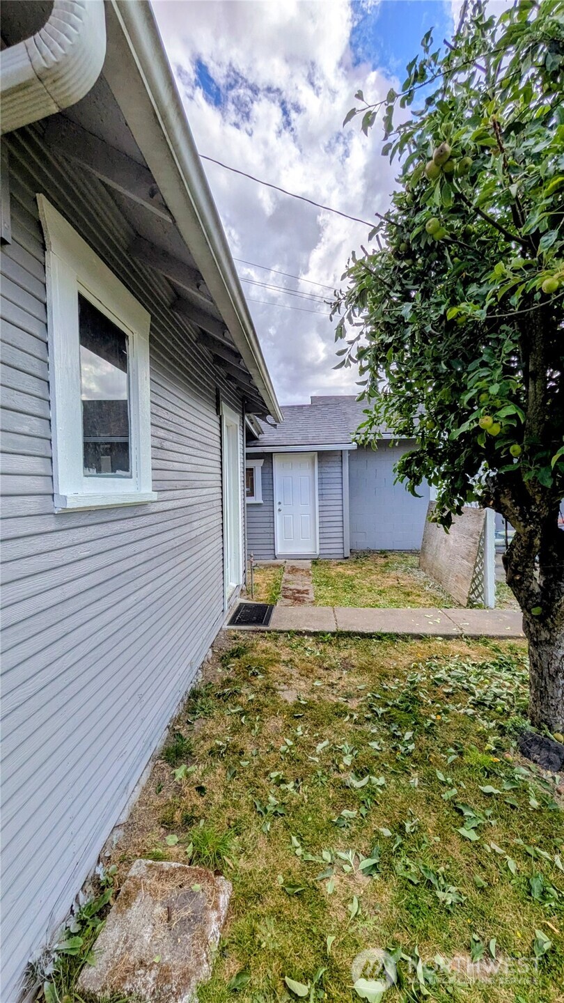 6101 Tacoma Avenue Property Photo 34