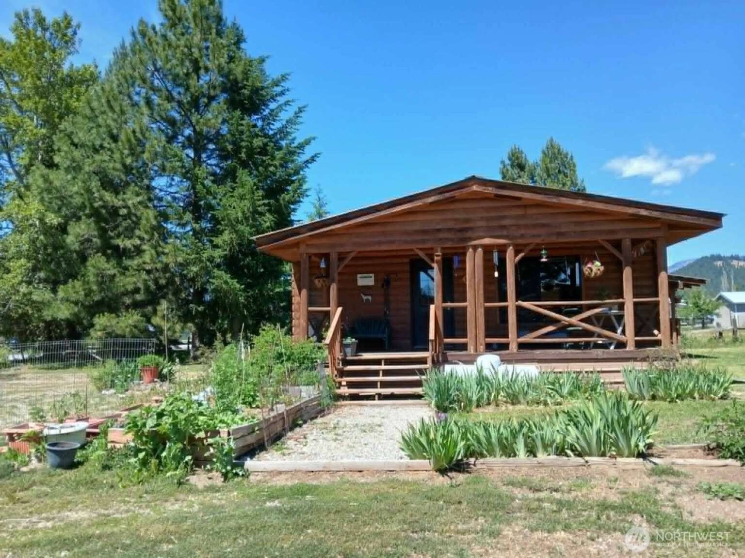 18555 Hazel Lane Property Photo 1