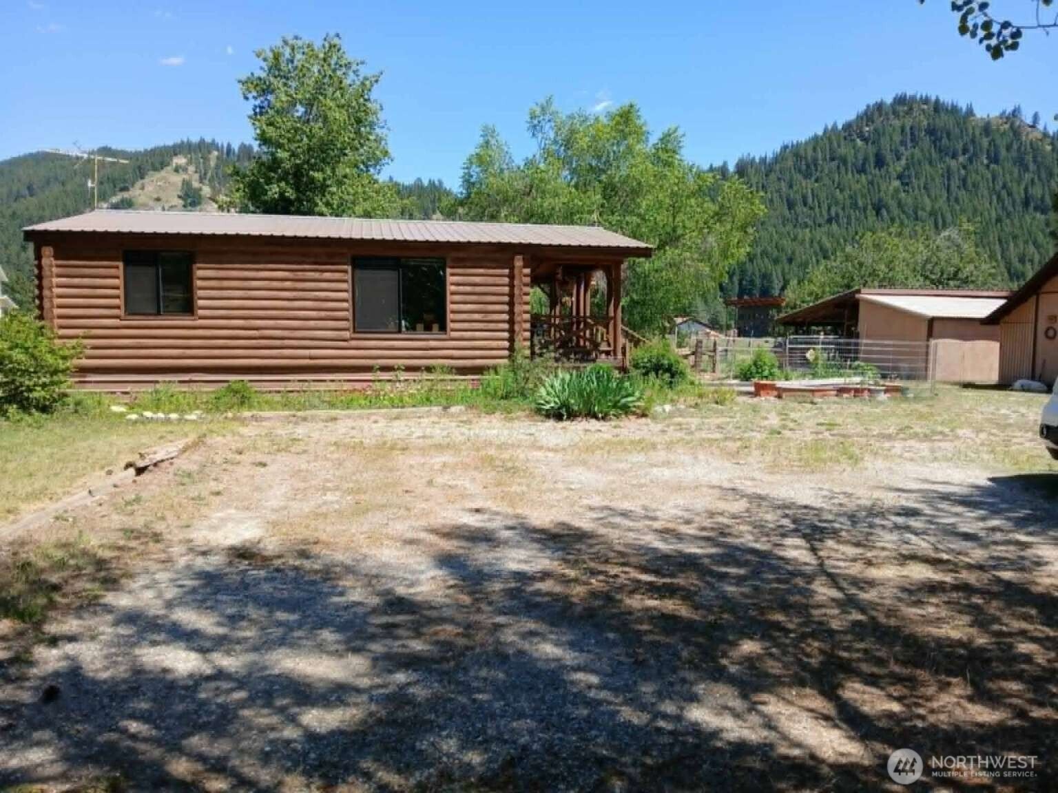 18555 Hazel Lane Property Photo 16