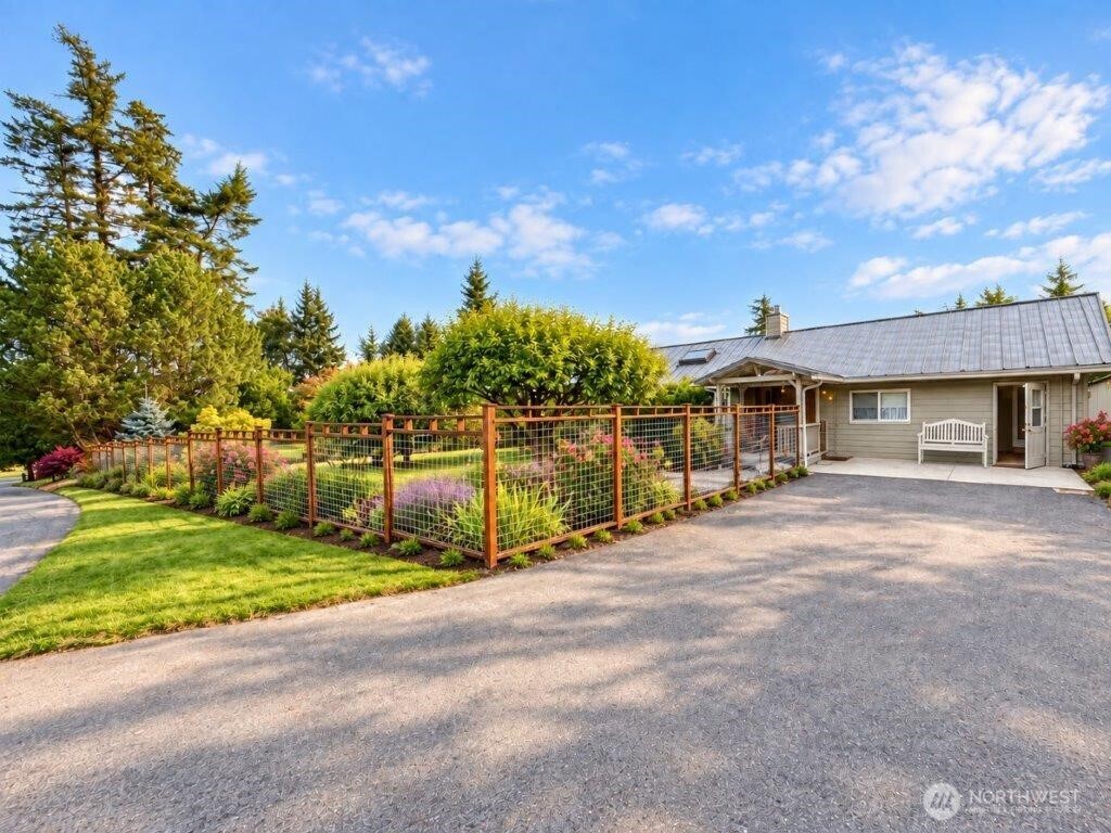 96 Scenic Lane Property Photo 3