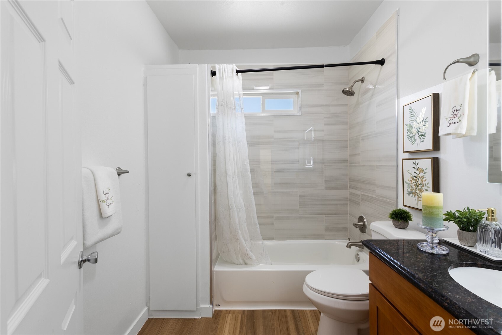 950 I Street Property Photo 13