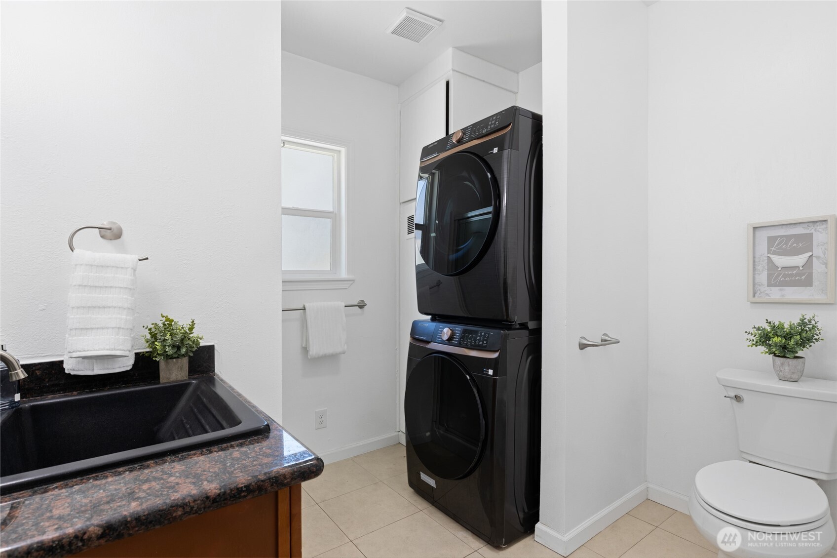 950 I Street Property Photo 14