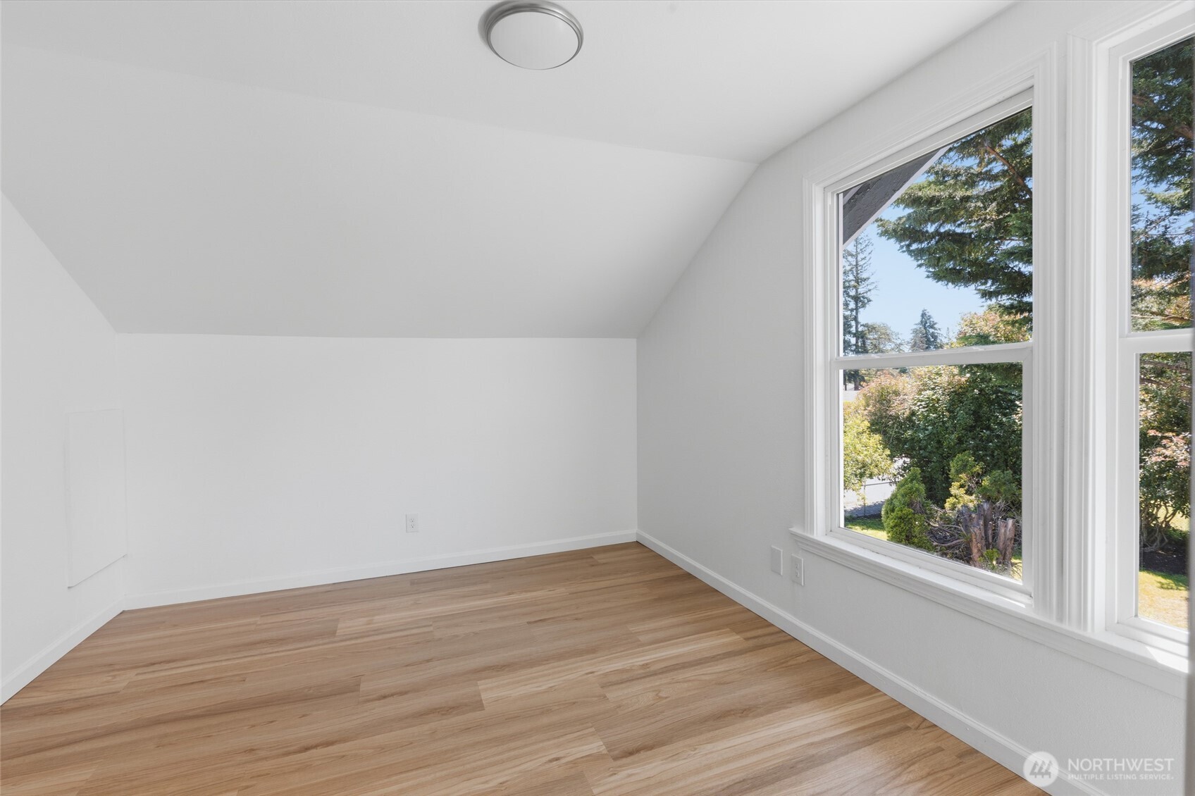 950 I Street Property Photo 16