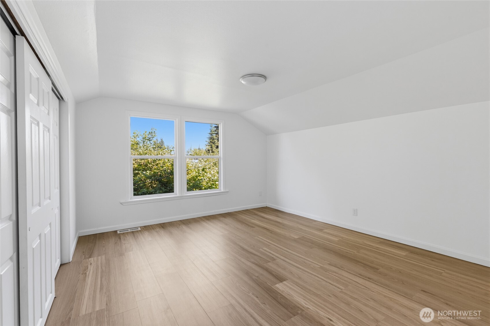 950 I Street Property Photo 18