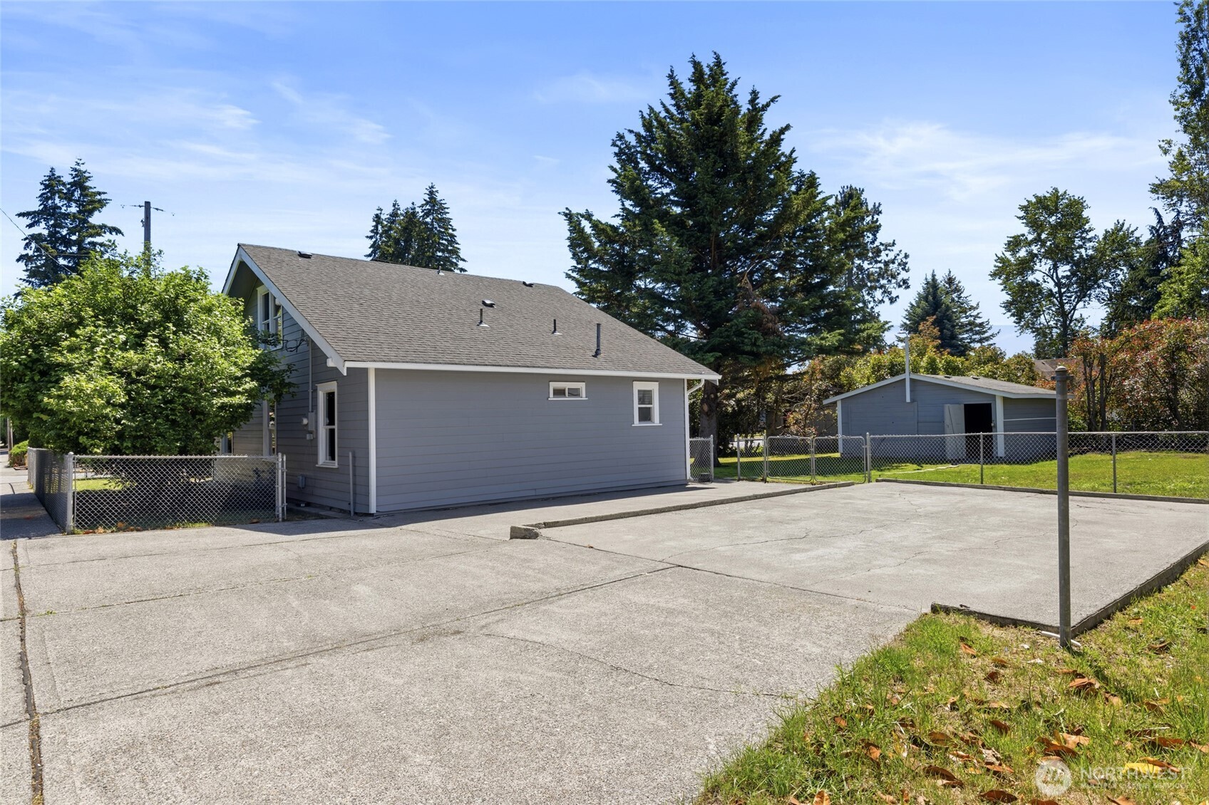 950 I Street Property Photo 23