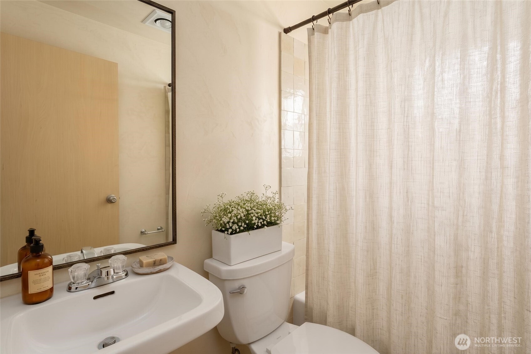 2414 Sw Holden Street B Property Photo 10
