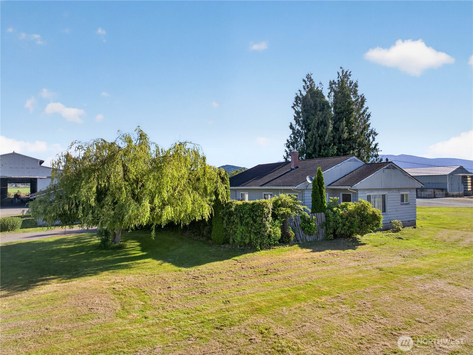 19933 Cook Road Property Photo 4