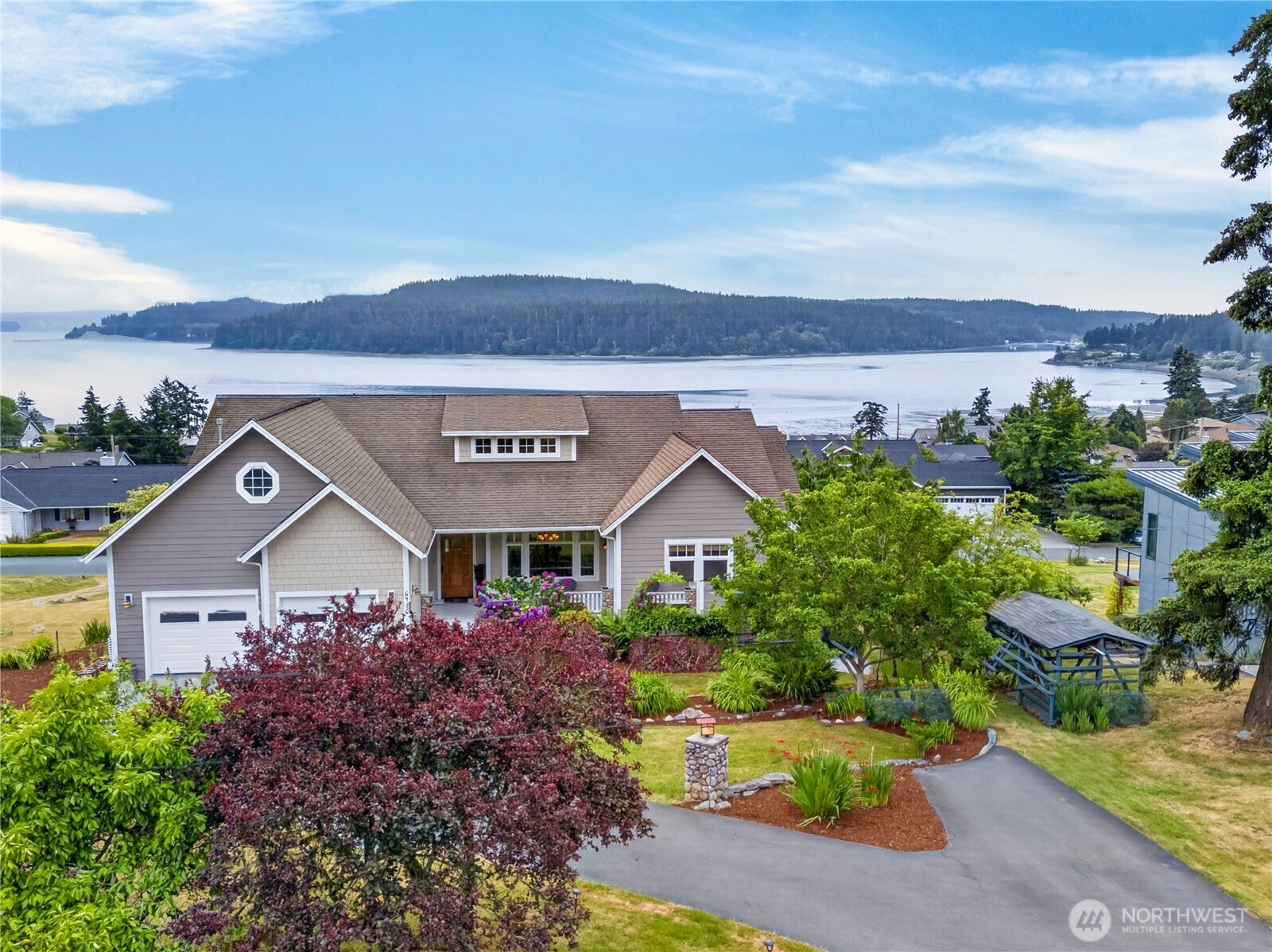 6426 Ivy Street Property Photo 2