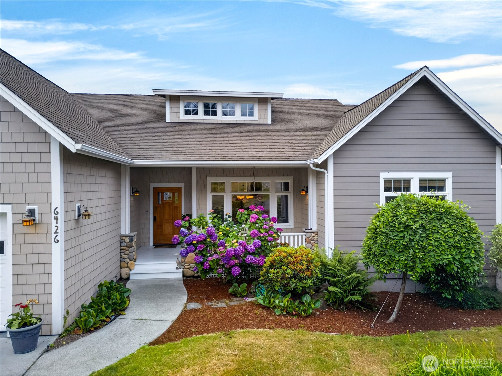 6426 Ivy Street Property Photo 3