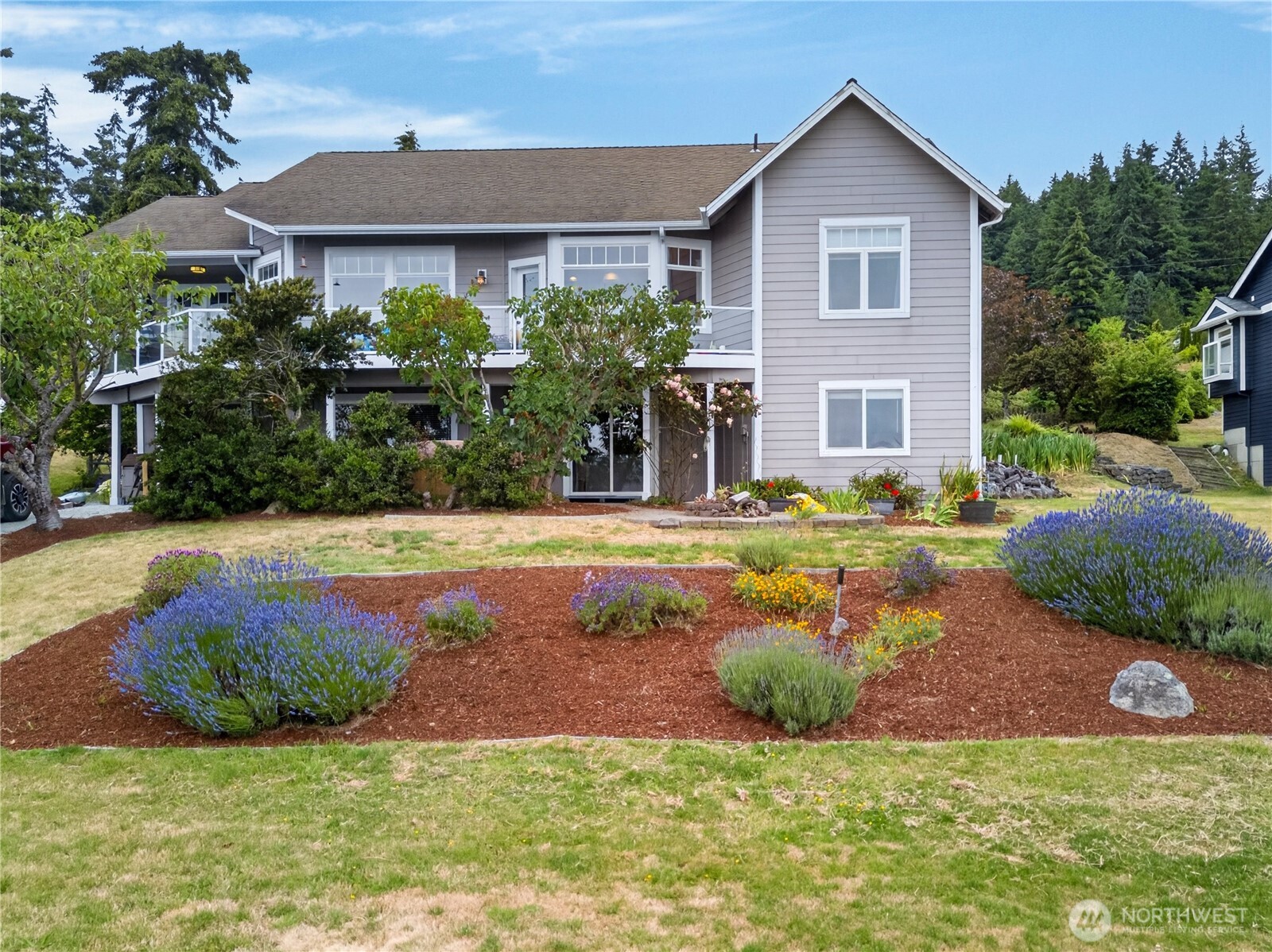 6426 Ivy Street Property Photo 4
