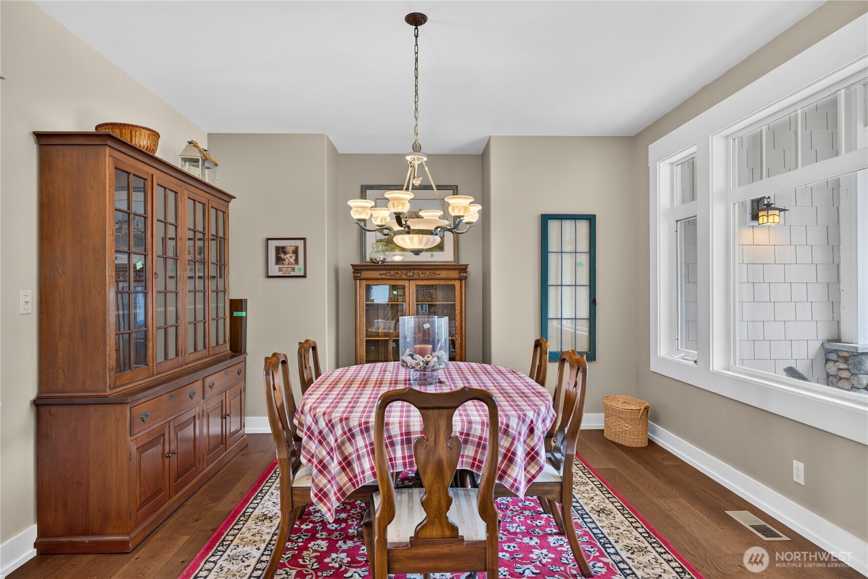 6426 Ivy Street Property Photo 7