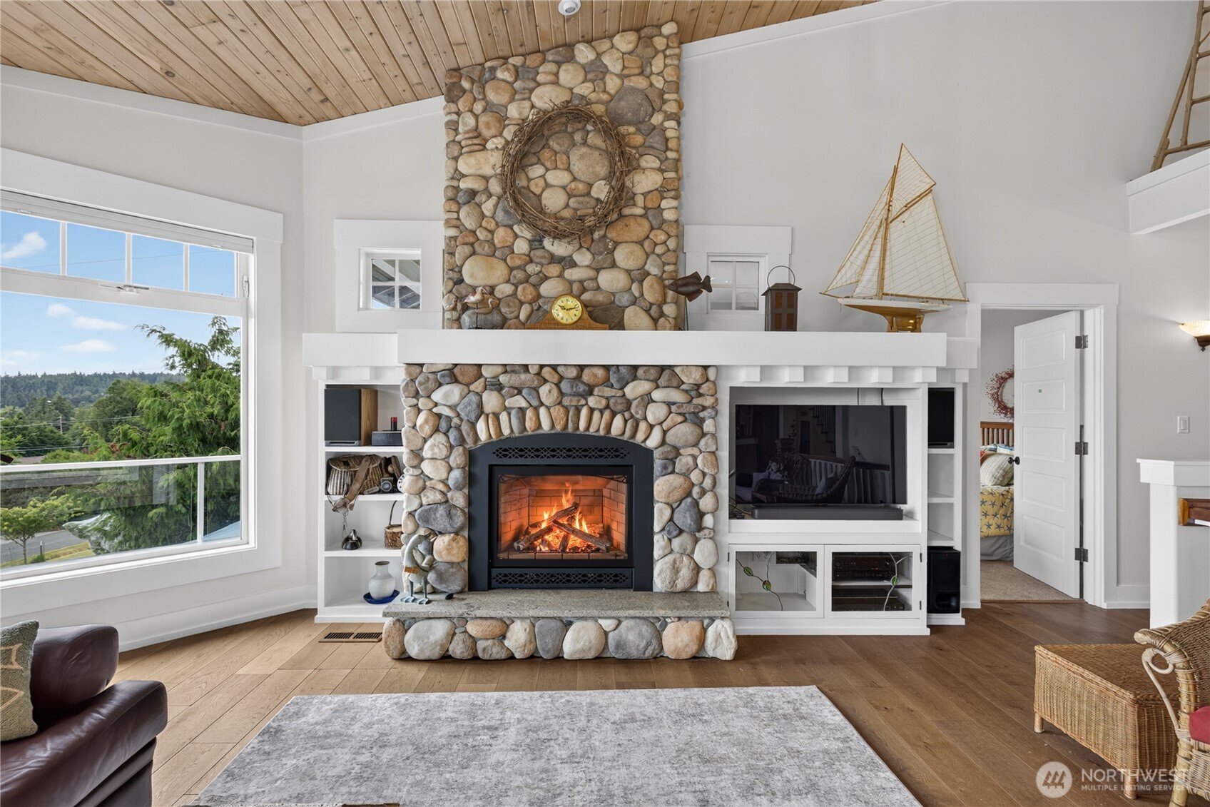 6426 Ivy Street Property Photo 8