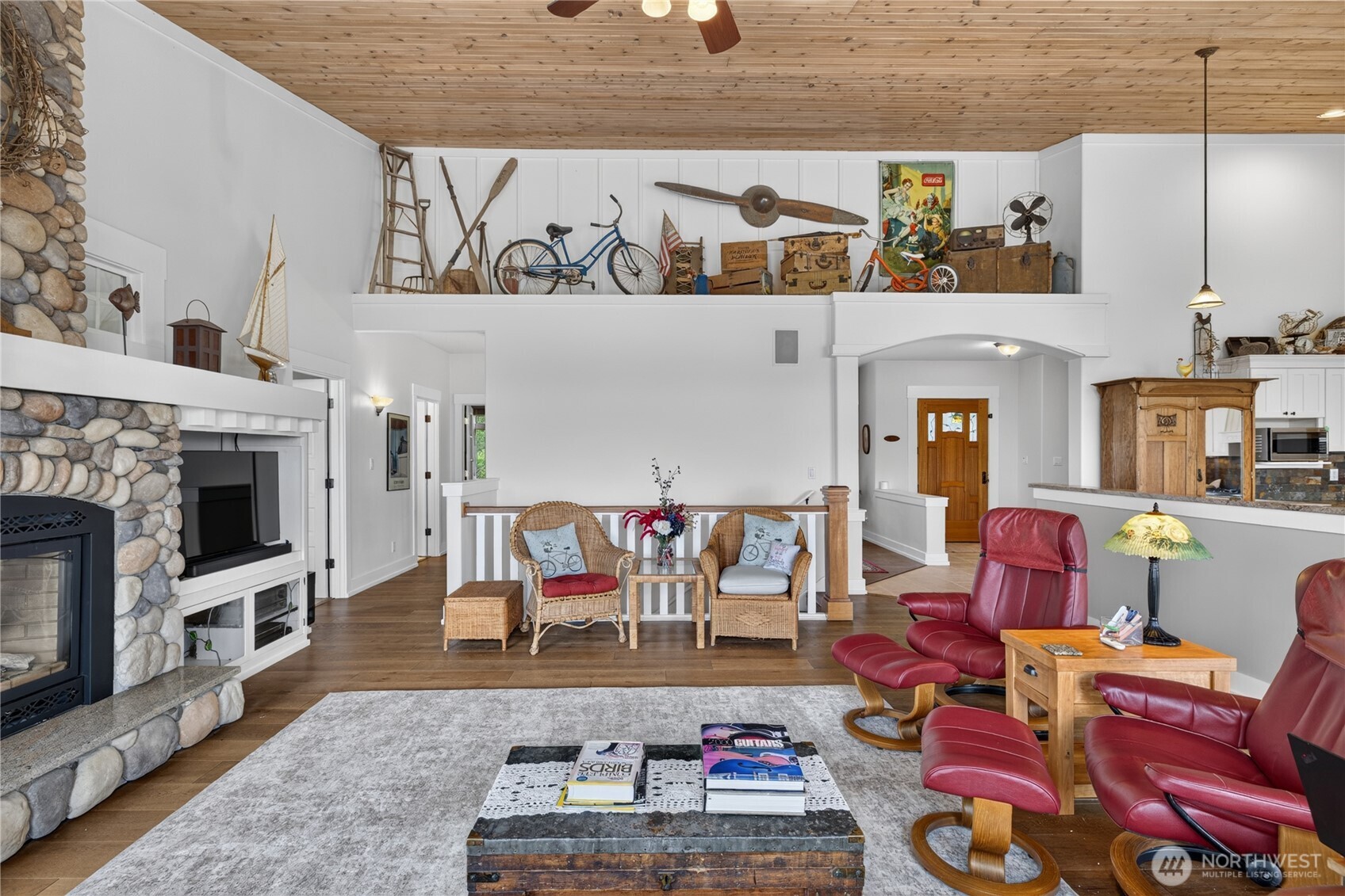 6426 Ivy Street Property Photo 9