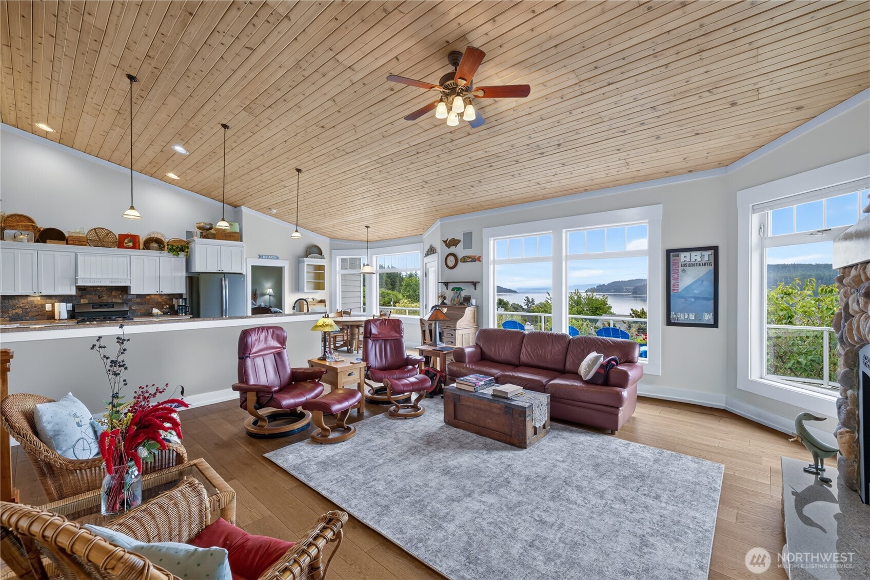 6426 Ivy Street Property Photo 11