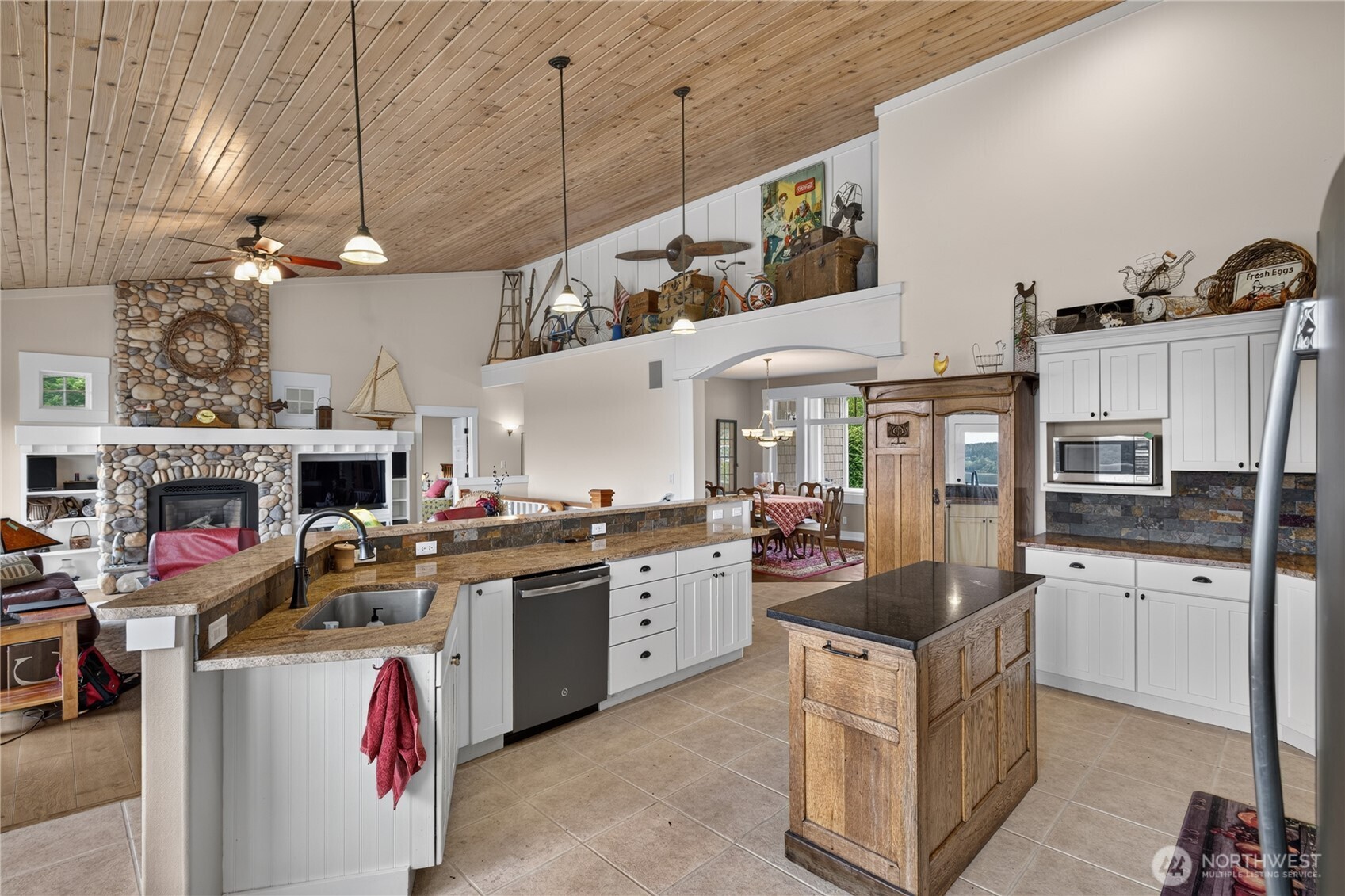 6426 Ivy Street Property Photo 14