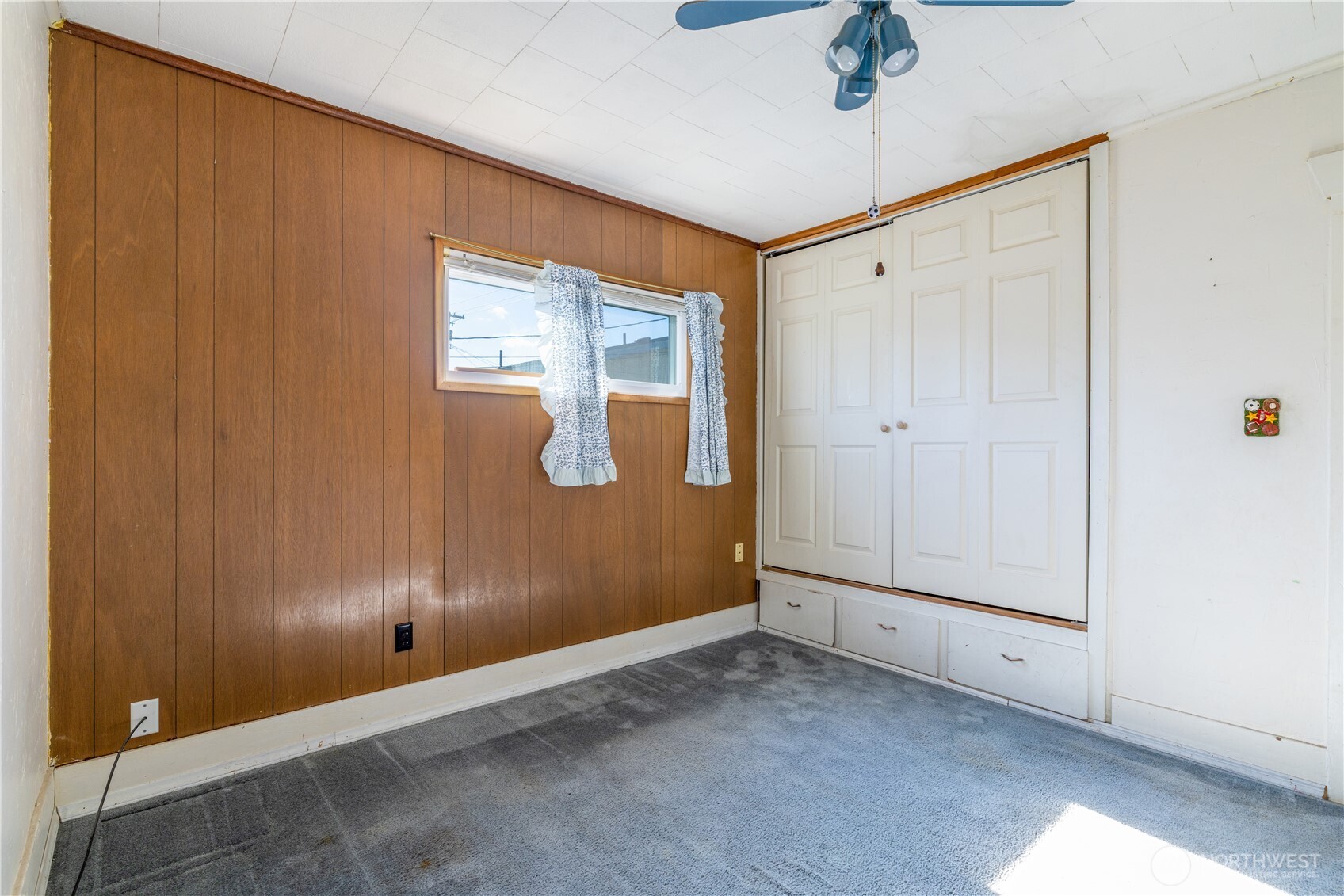 634 Dearborn Avenue Property Photo 14