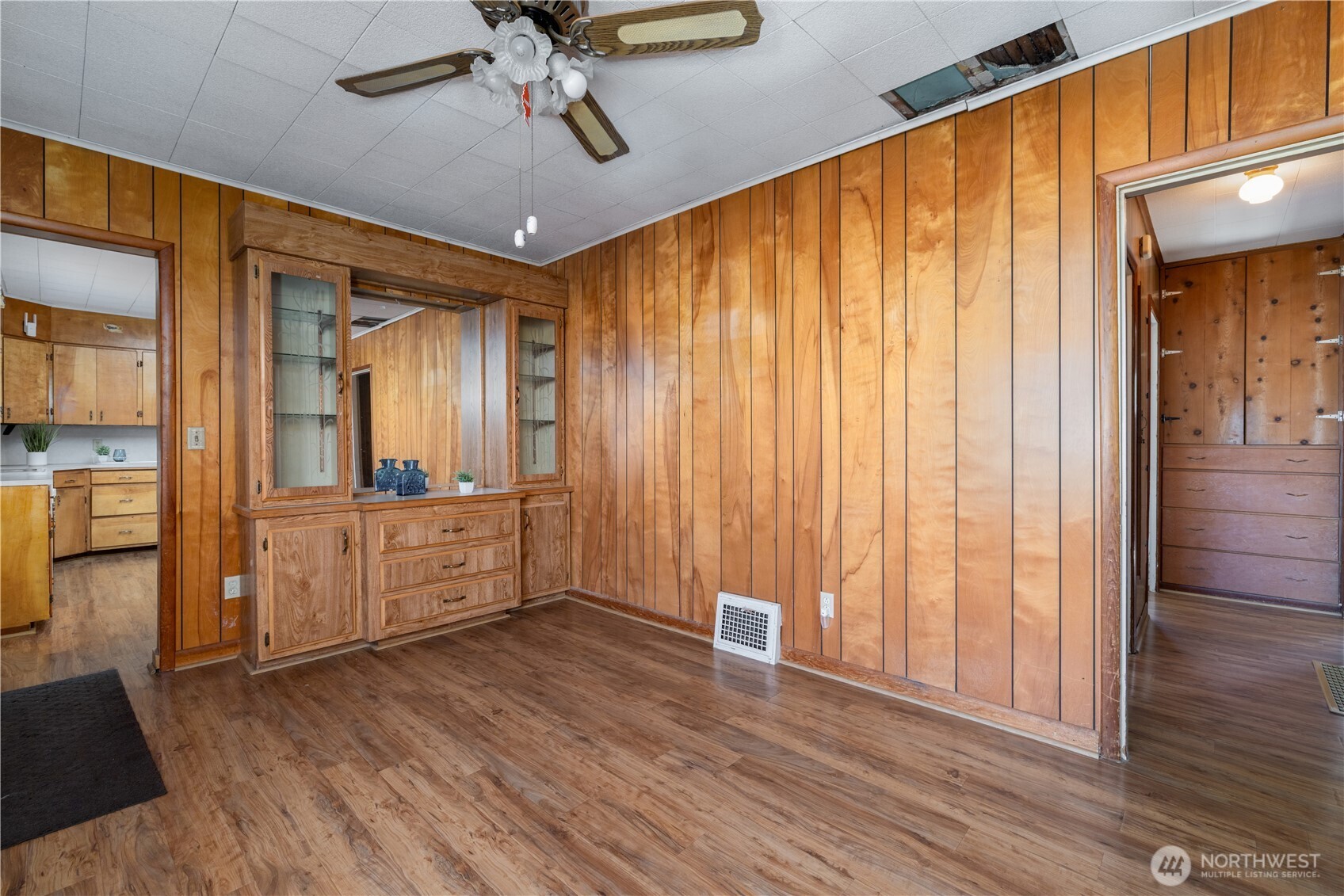 634 Dearborn Avenue Property Photo 18