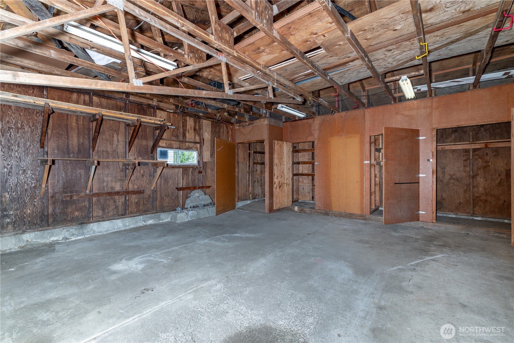 634 Dearborn Avenue Property Photo 23