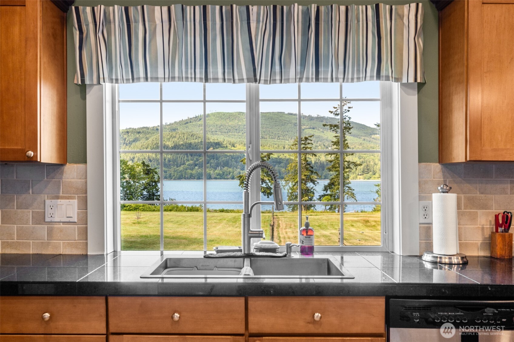 623 E Sequim Bay Road Property Photo 17