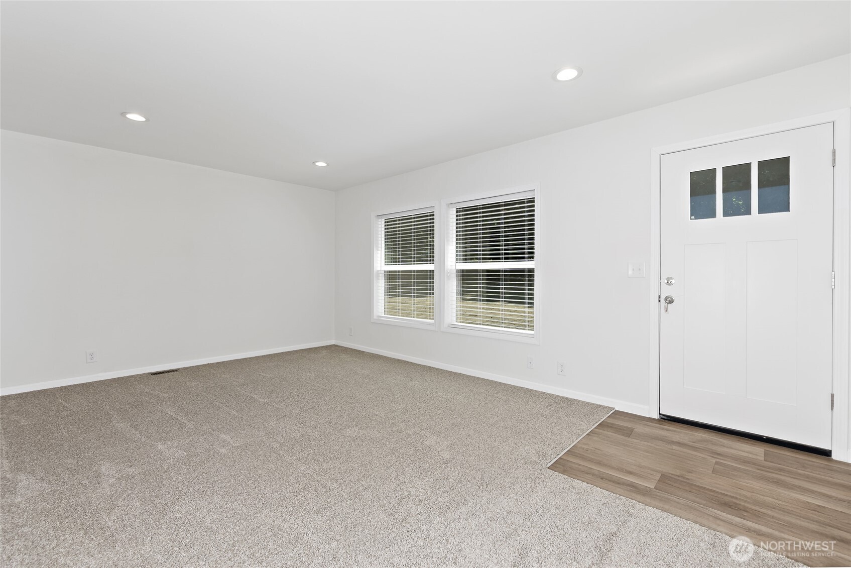 17217 80th Street Property Photo 6
