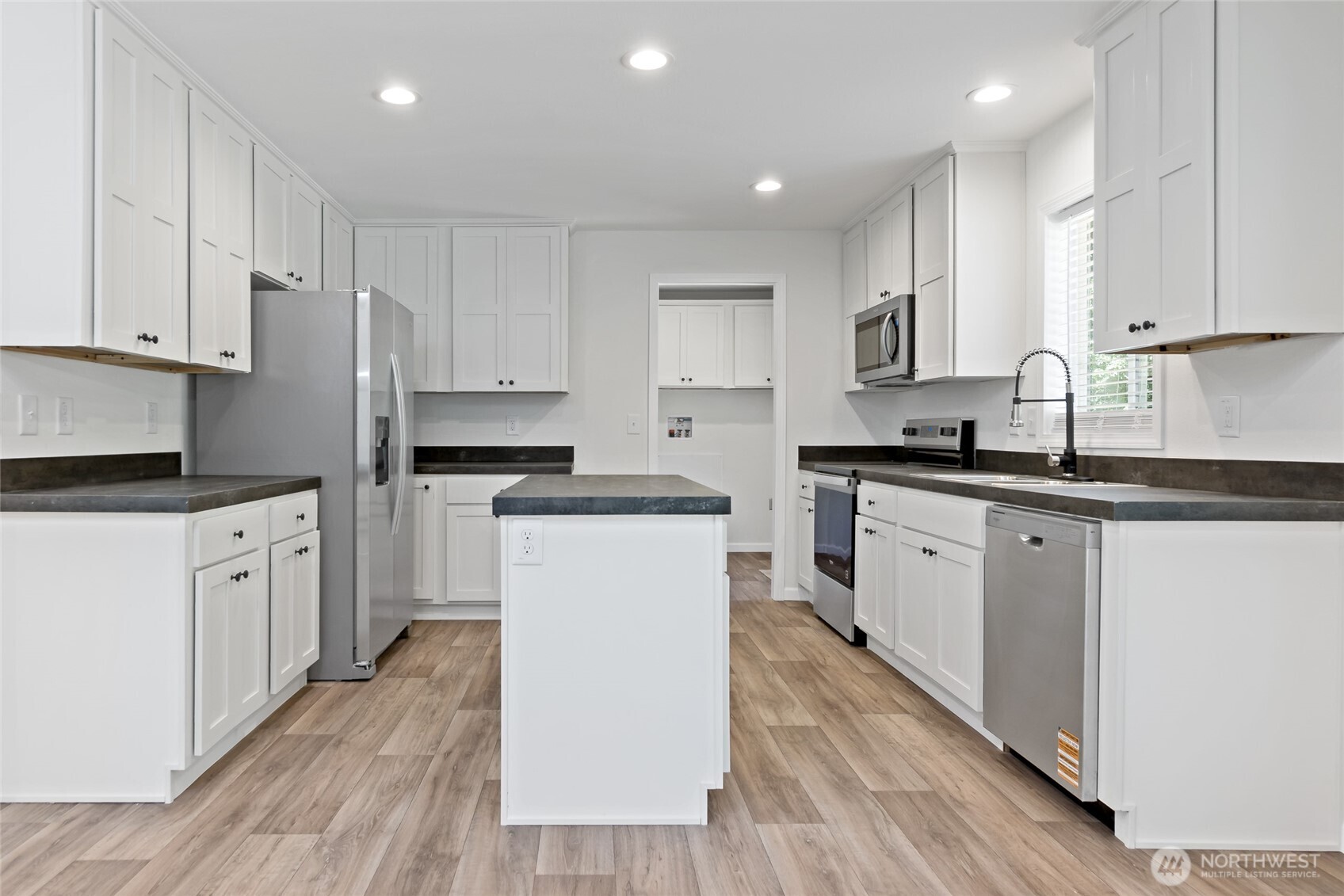 17217 80th Street Property Photo 14
