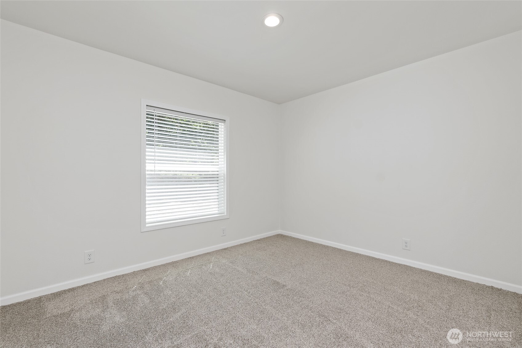 17217 80th Street Property Photo 28