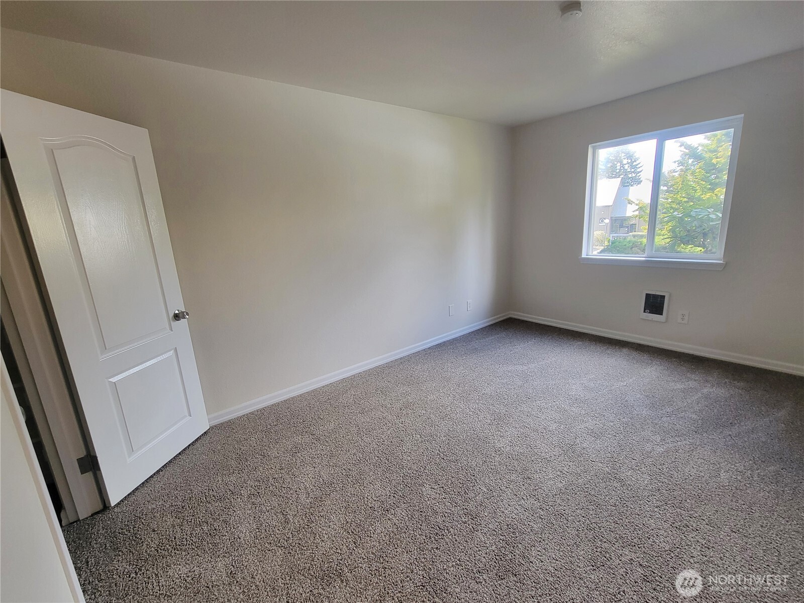 1505 N Visscher Street P-103 Property Photo 9