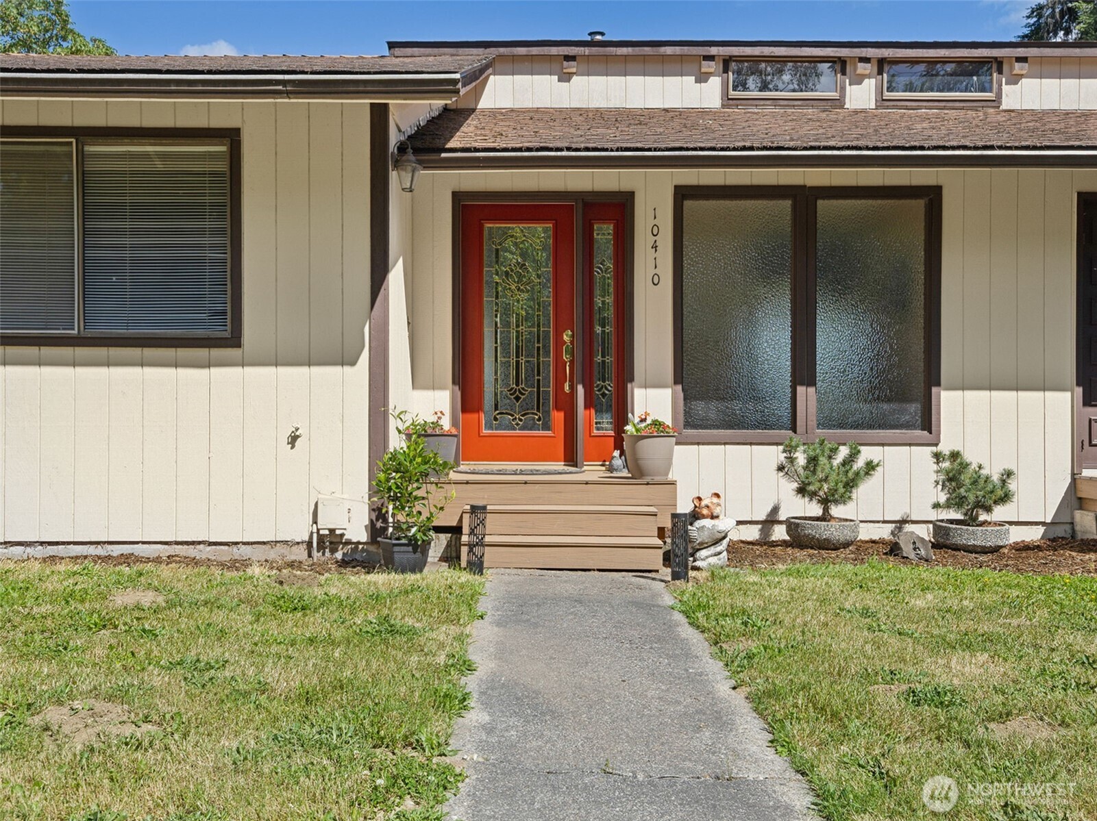 10410 260th Street Property Photo 6