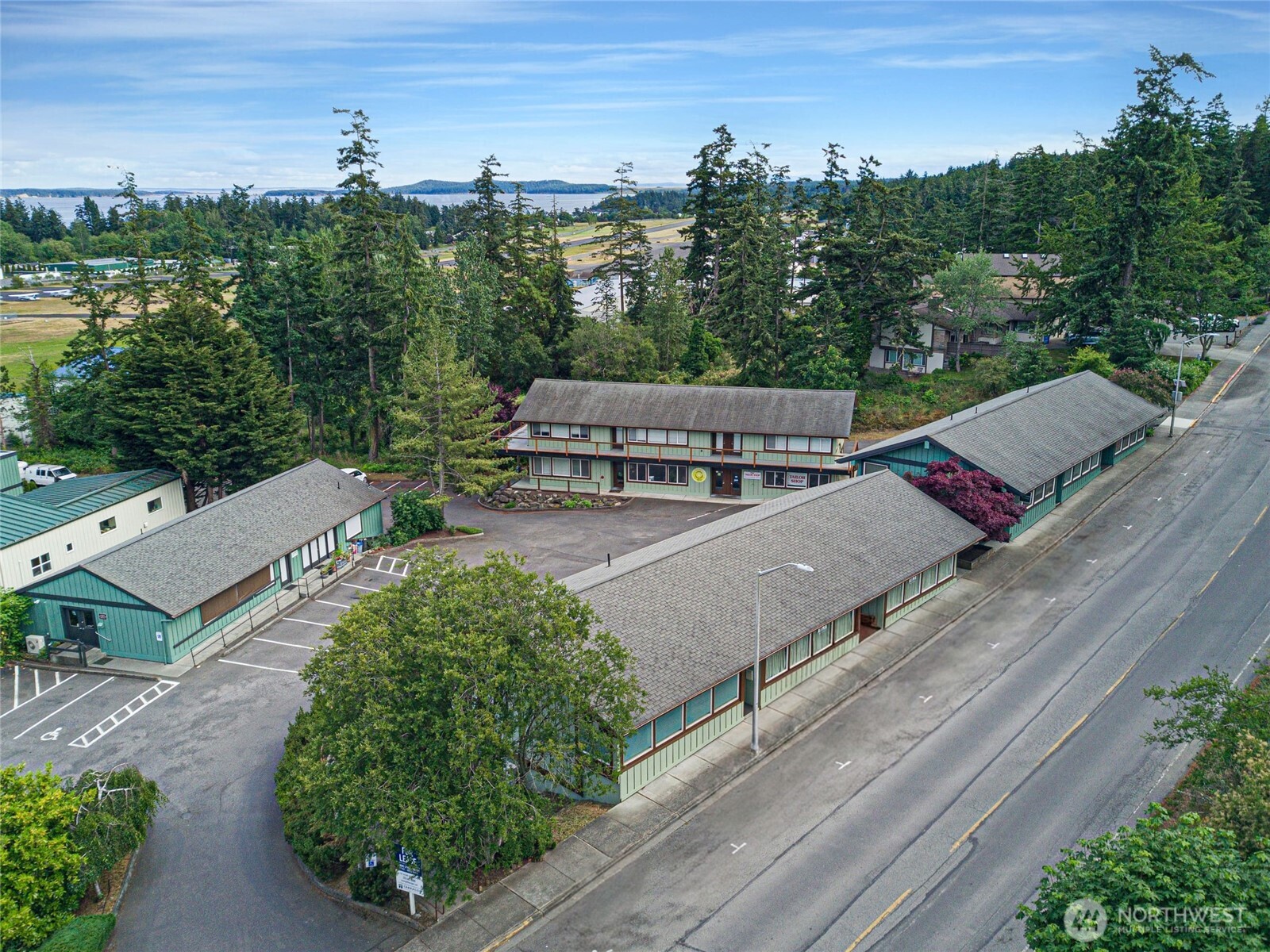849 Spring Street Property Photo 3