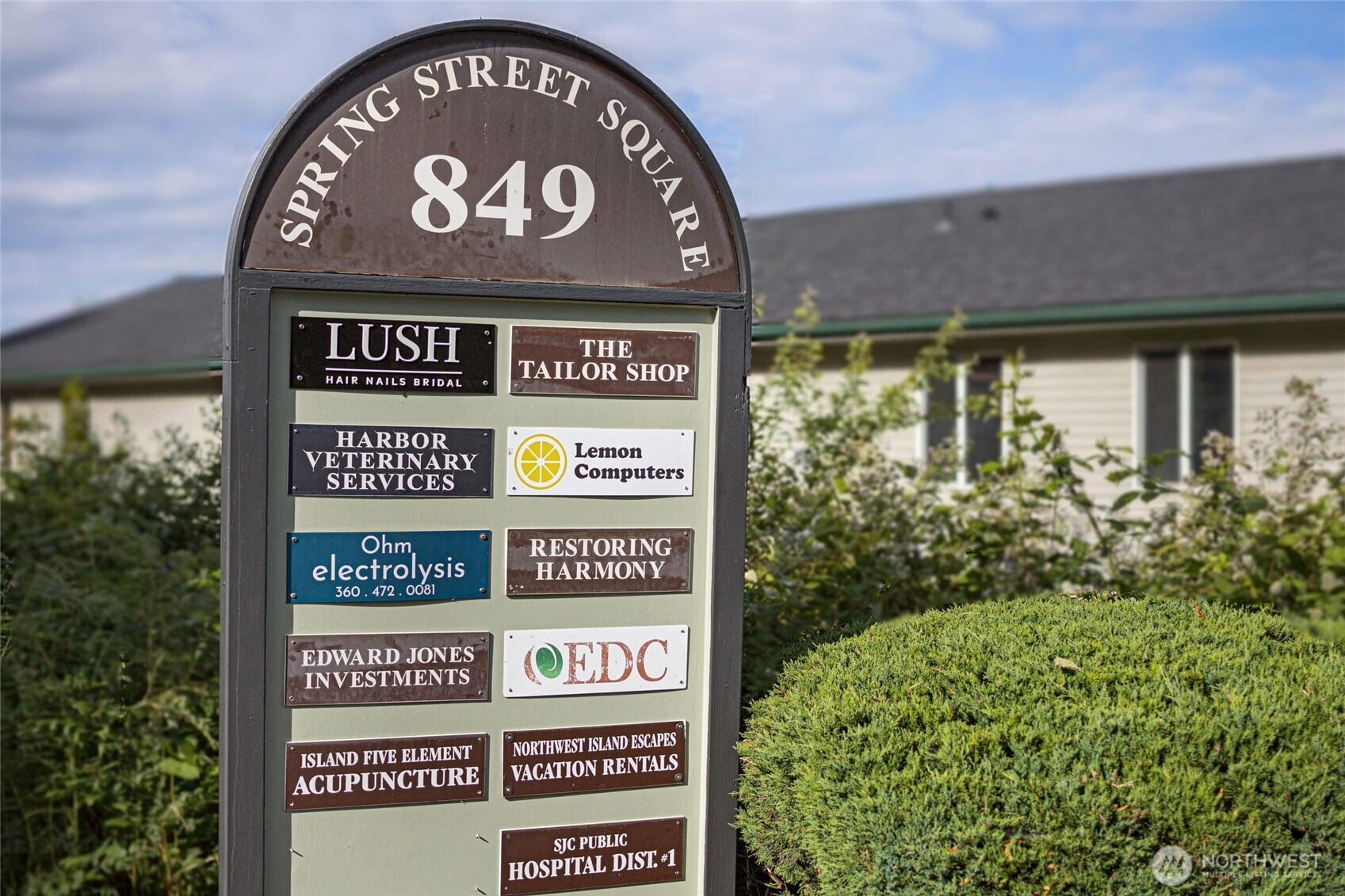 849 Spring Street Property Photo 4
