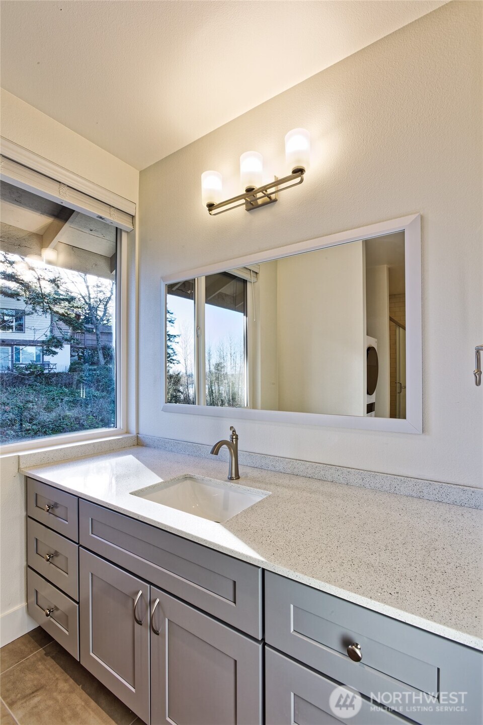 849 Spring Street Property Photo 30