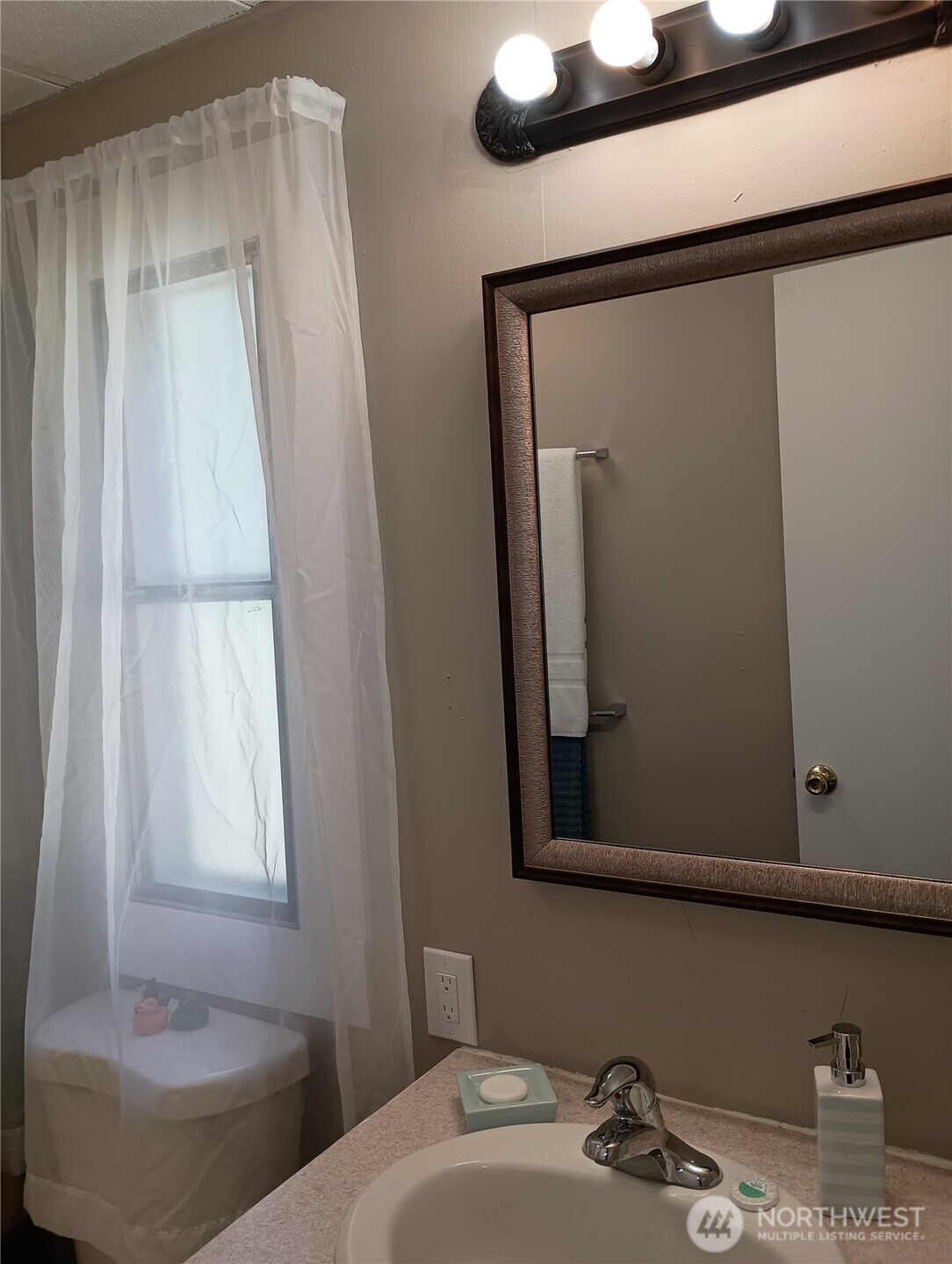 8 Griffard Street Property Photo 22