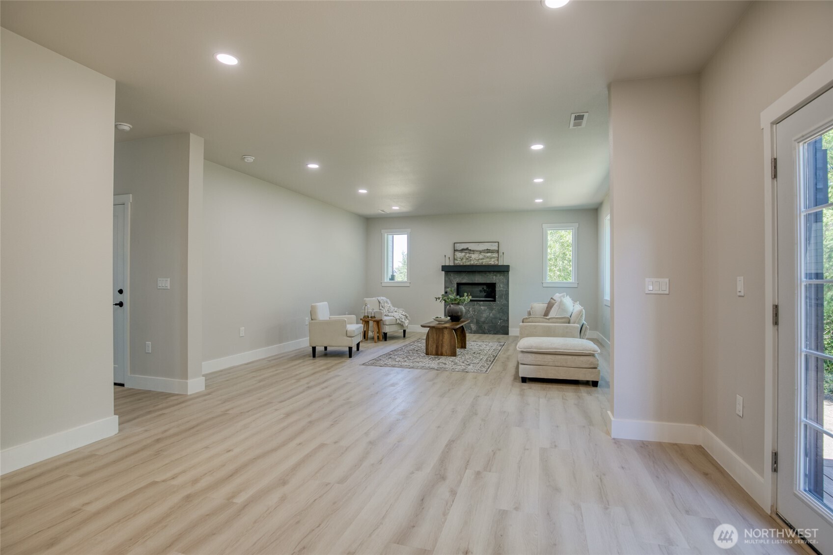 1408 Grays Point Lane Property Photo 15