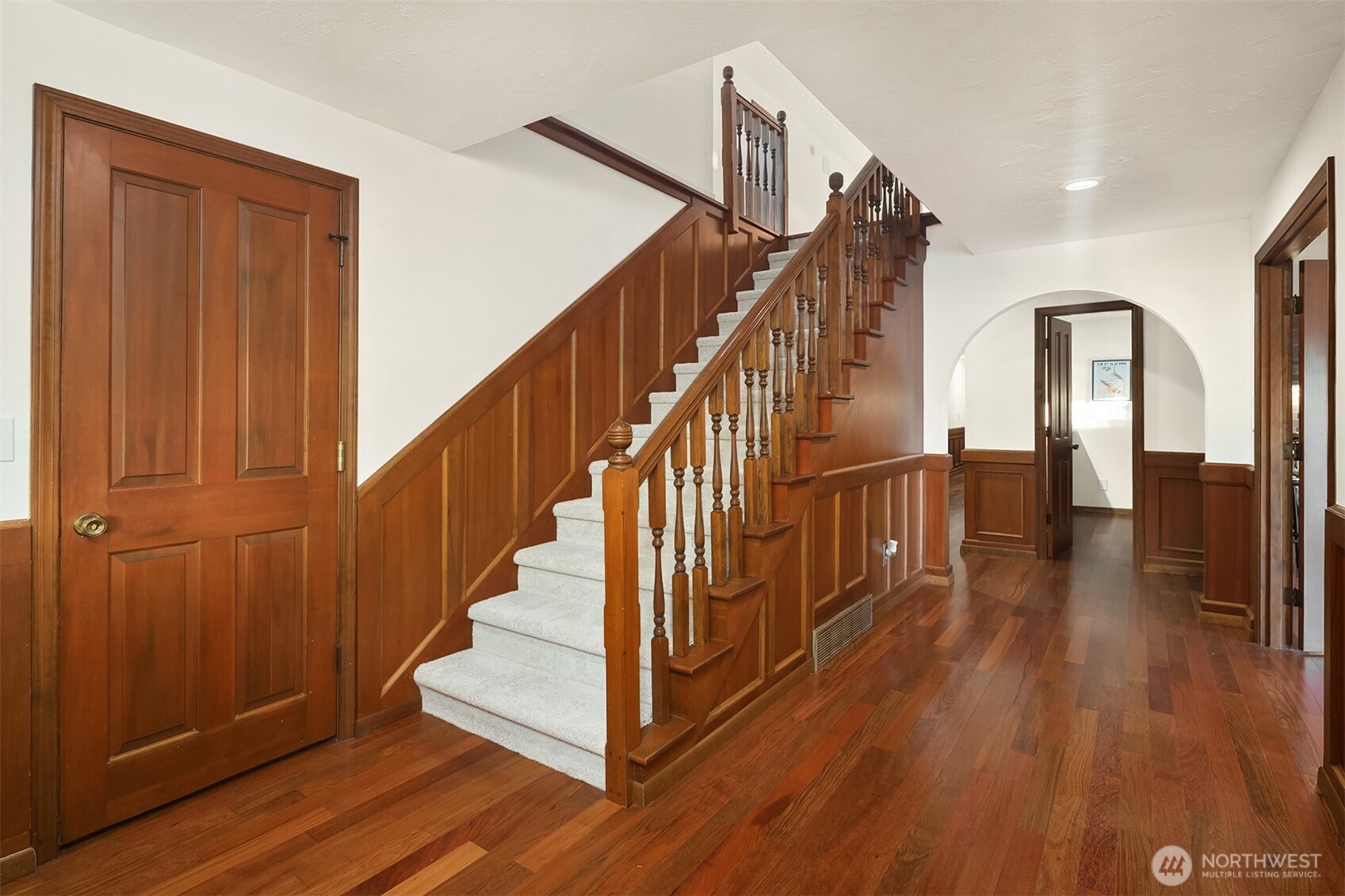 8308 Frederick Place Property Photo 4