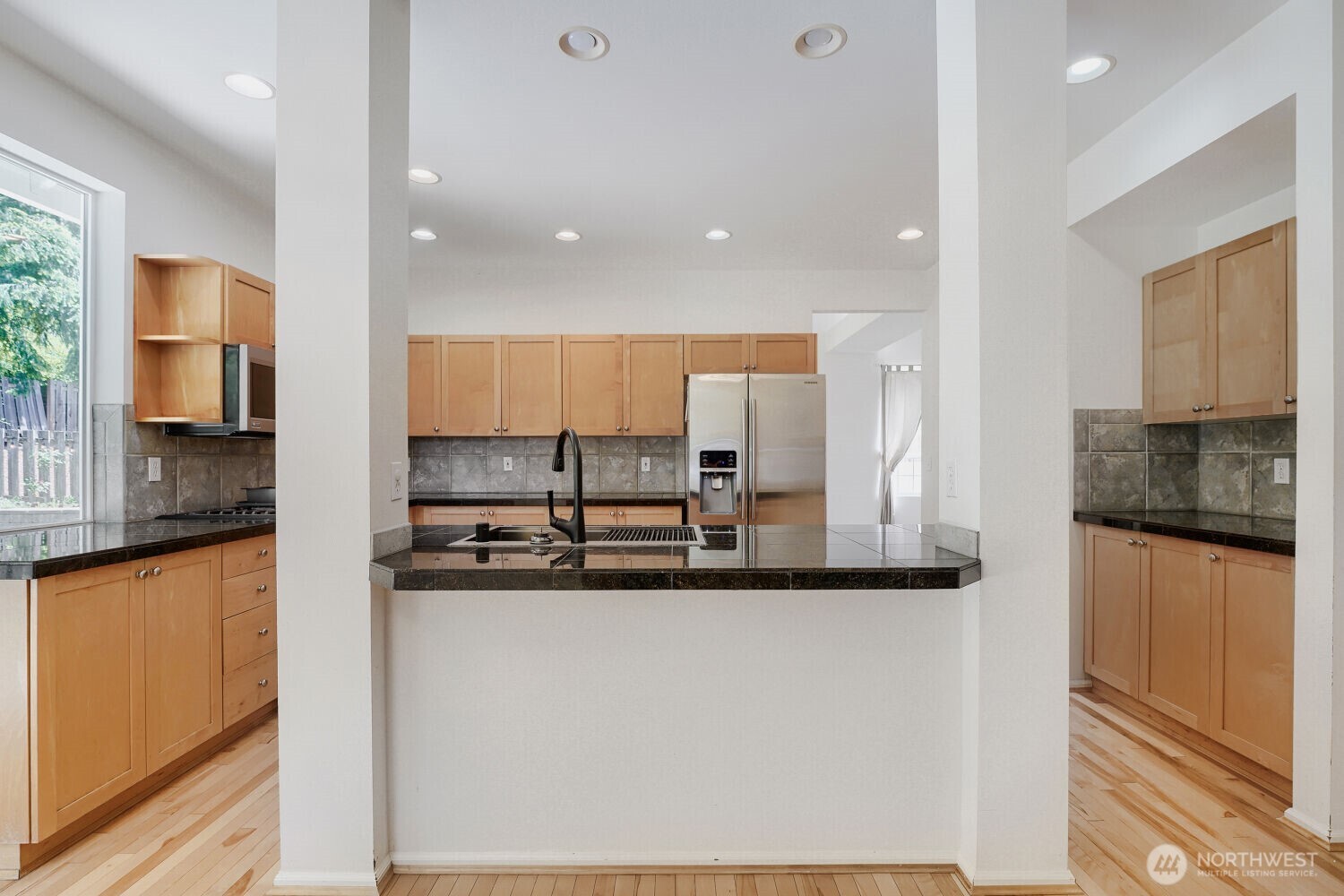 27426 Maple Ridge Way Property Photo 8