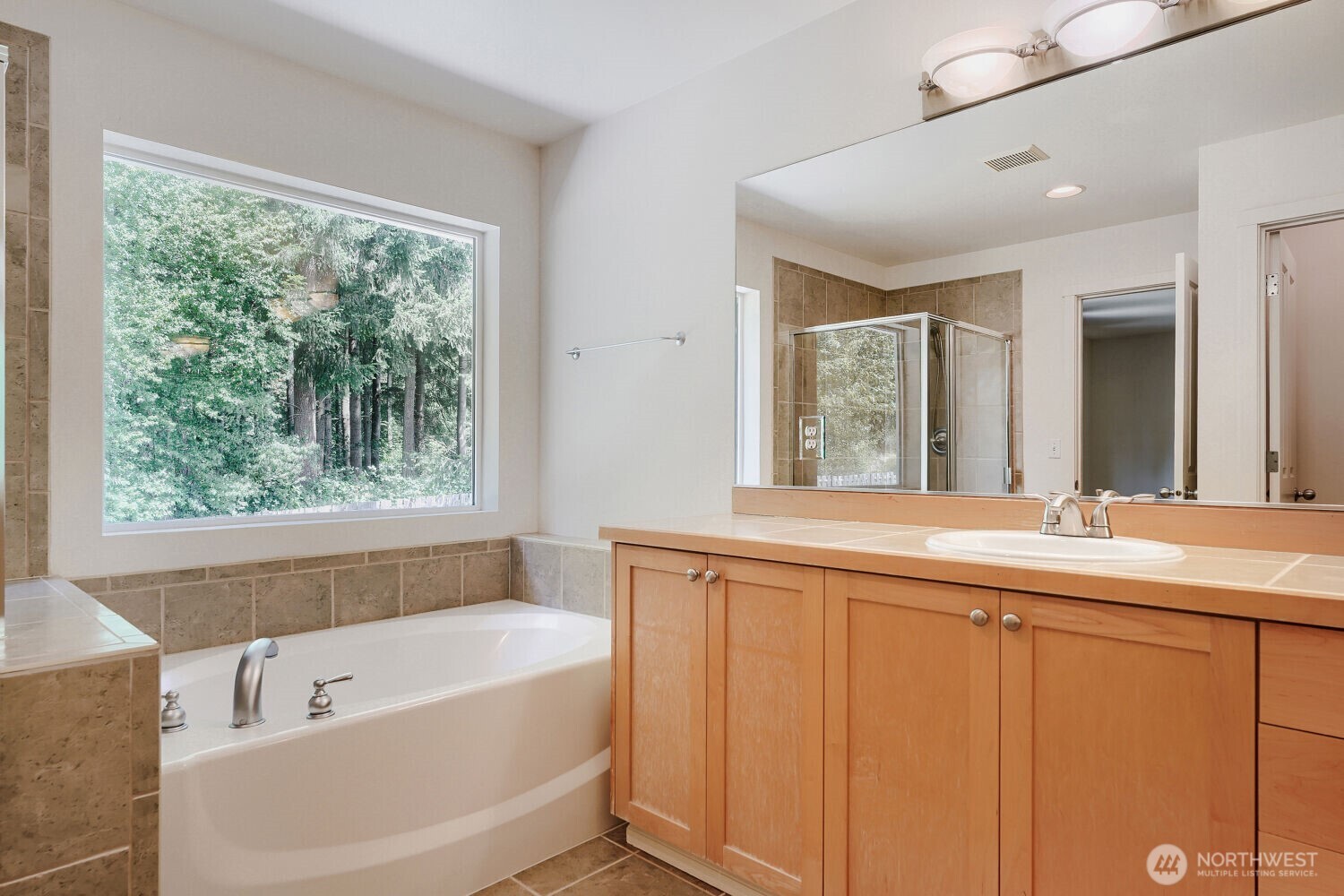 27426 Maple Ridge Way Property Photo 13